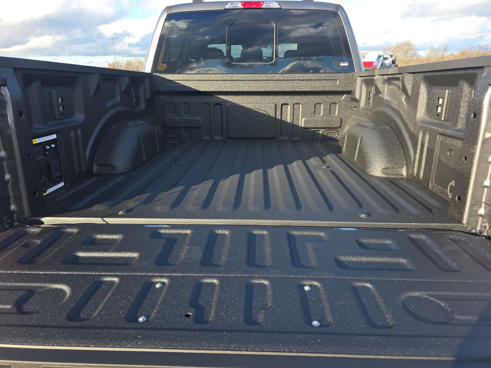 2025 Ford F-150 Hybrid XLT AWD