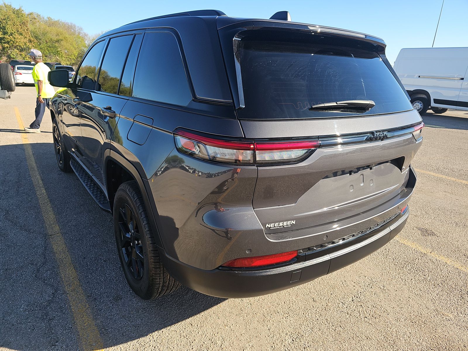 2024 Jeep Grand Cherokee Altitude RWD