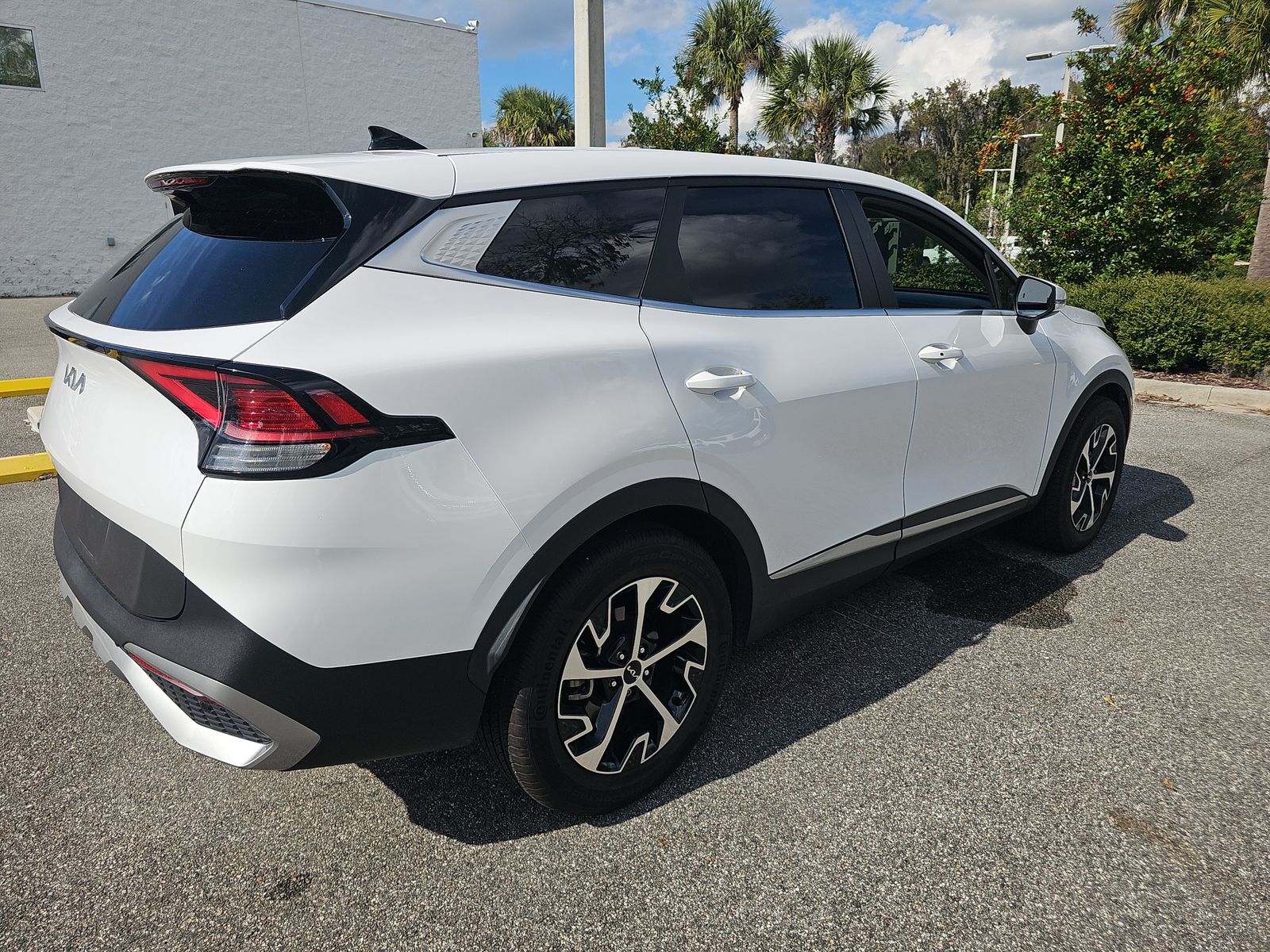 2023 Kia Sportage EX FWD