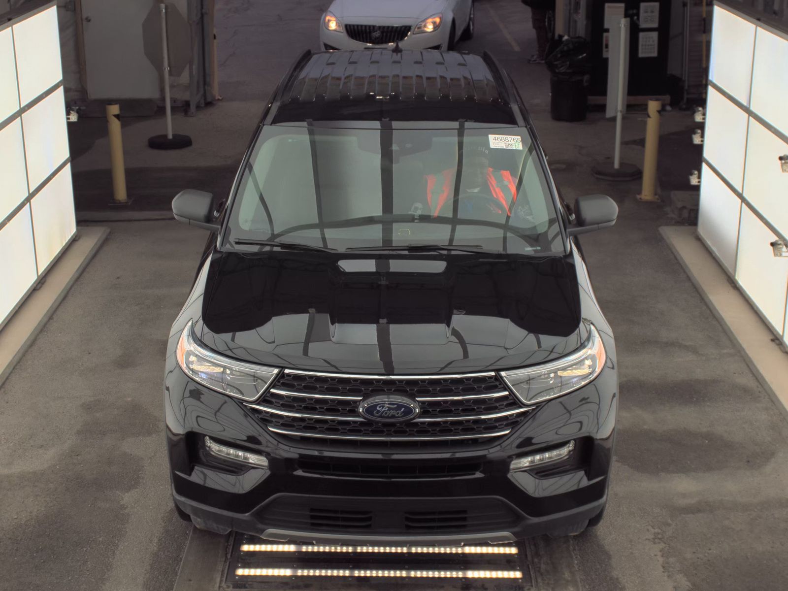 2023 Ford Explorer XLT AWD