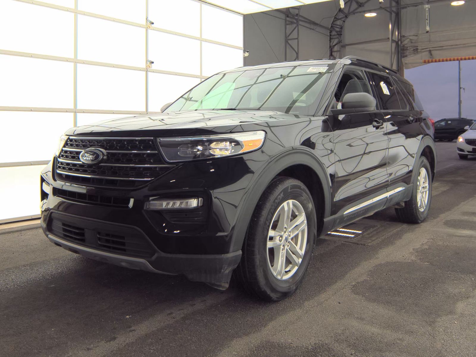 2023 Ford Explorer XLT AWD