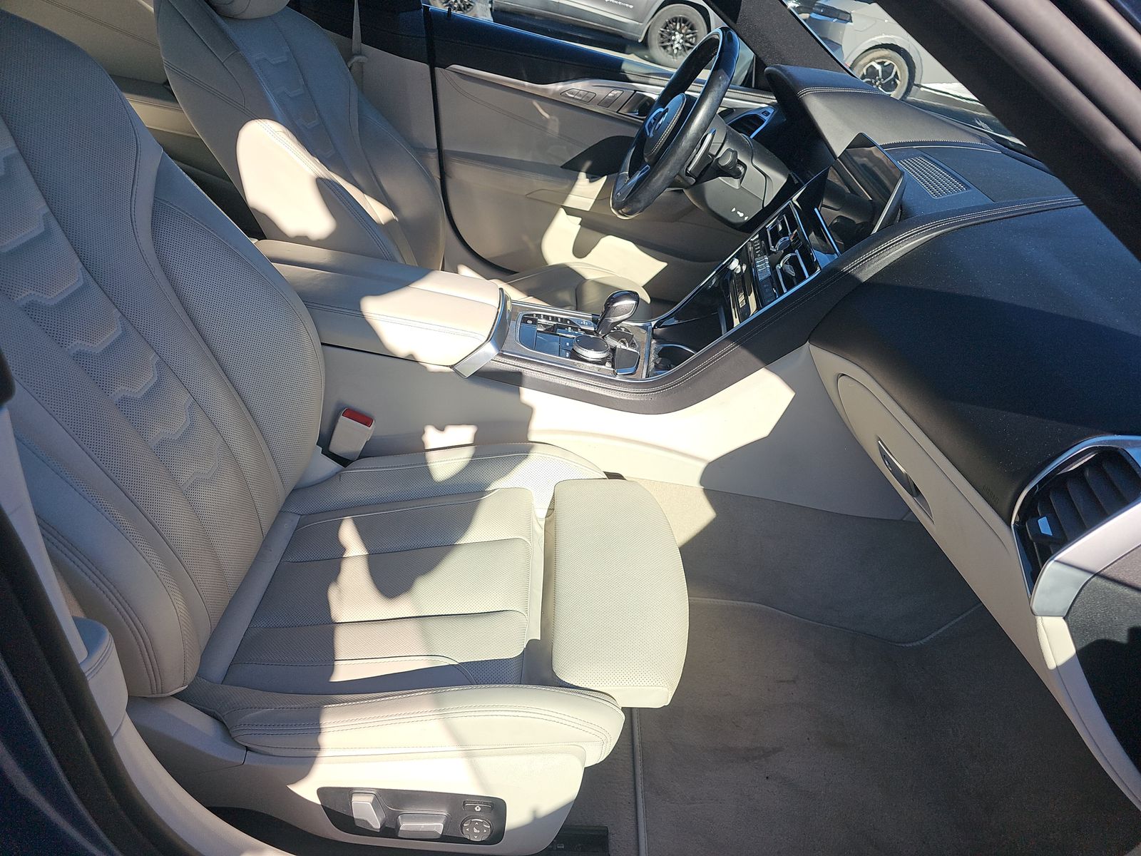 2022 BMW 8 Series M850i xDrive AWD