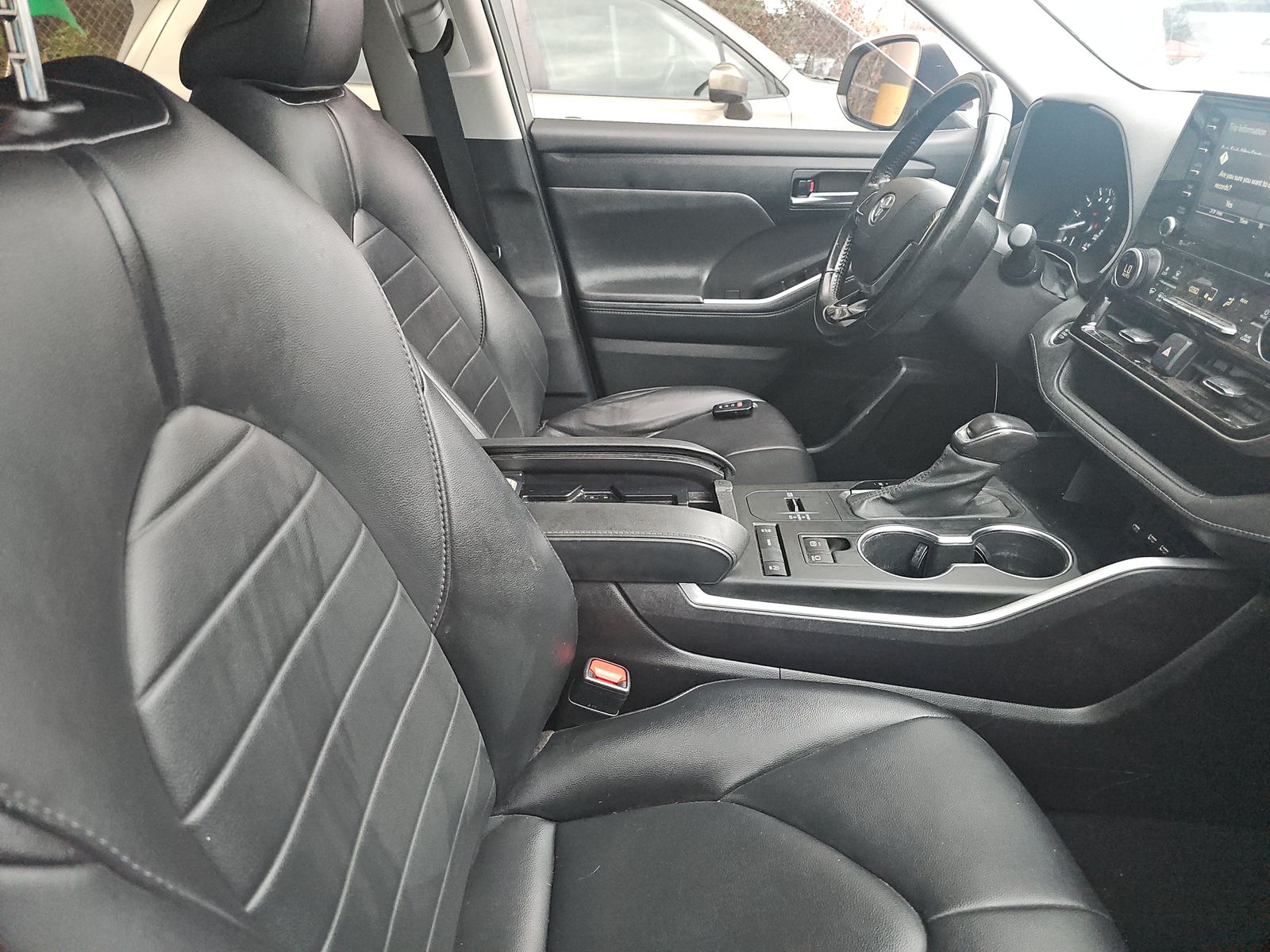 2021 Toyota Highlander XLE FWD