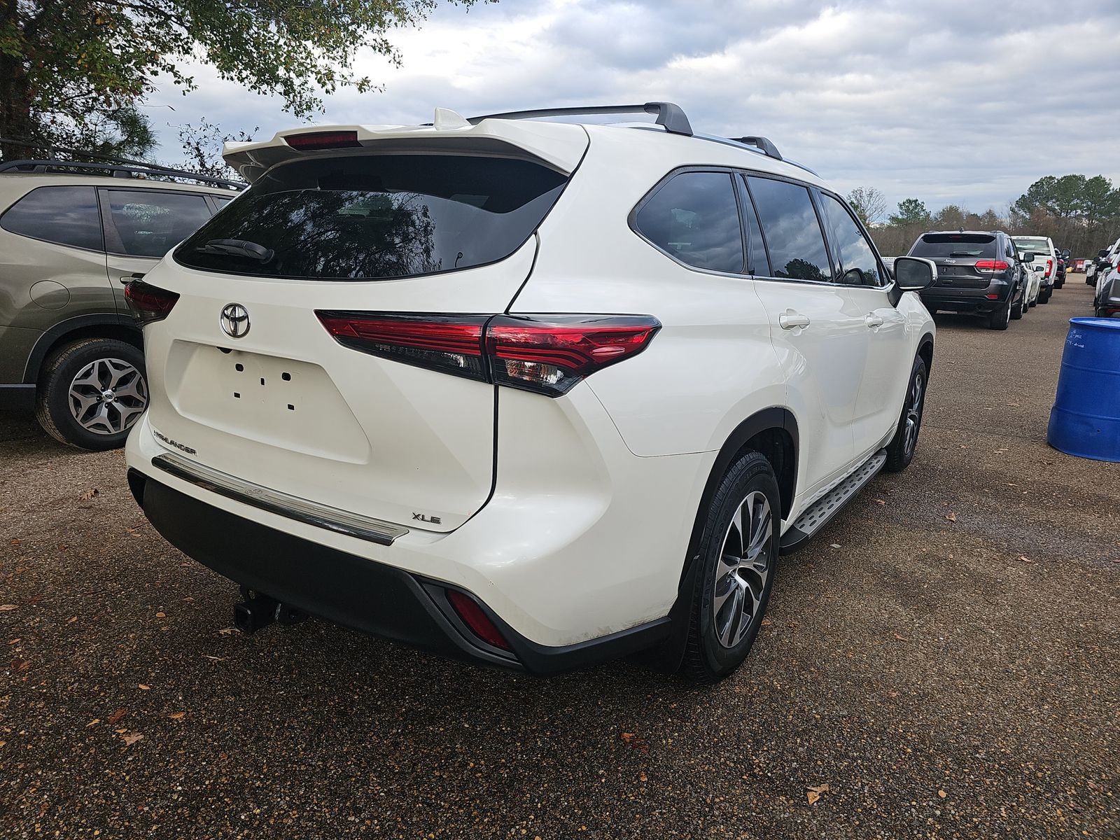 2021 Toyota Highlander XLE FWD