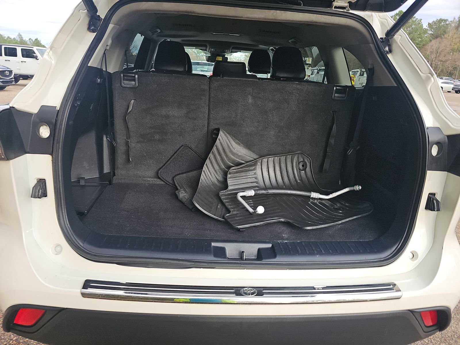 2021 Toyota Highlander XLE FWD