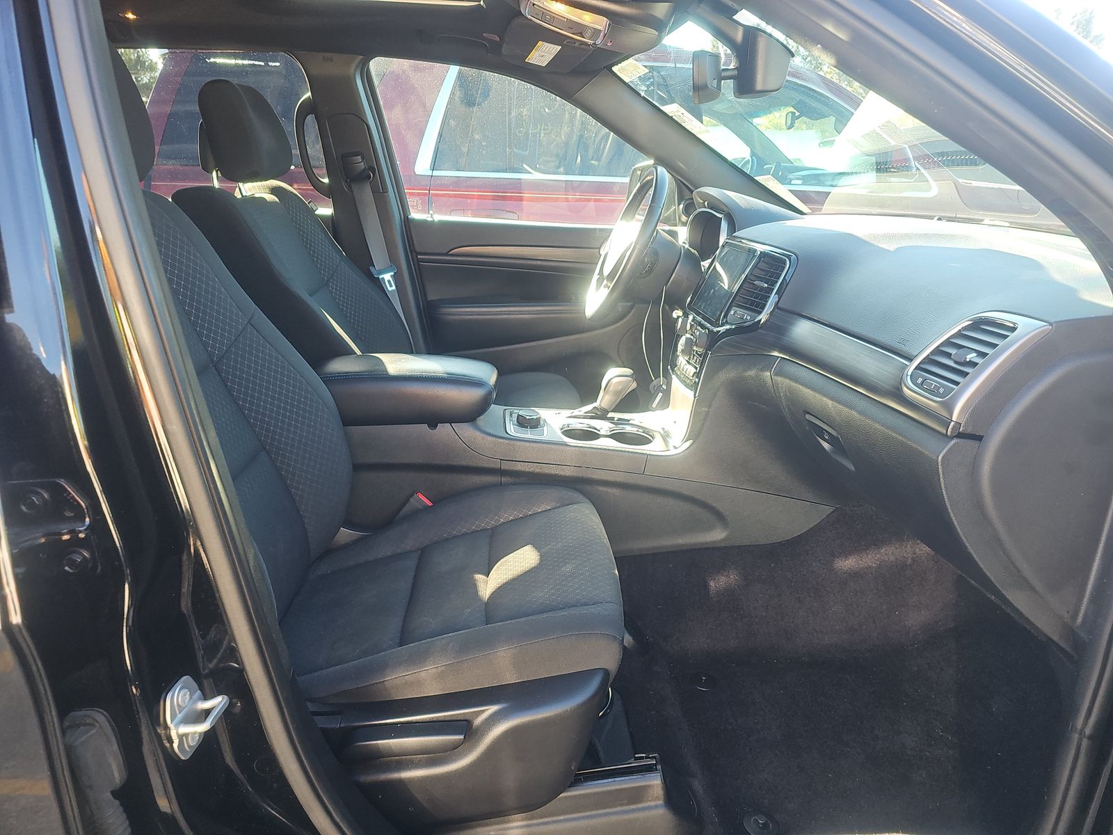 2019 Jeep Grand Cherokee Laredo Upland Edition AWD