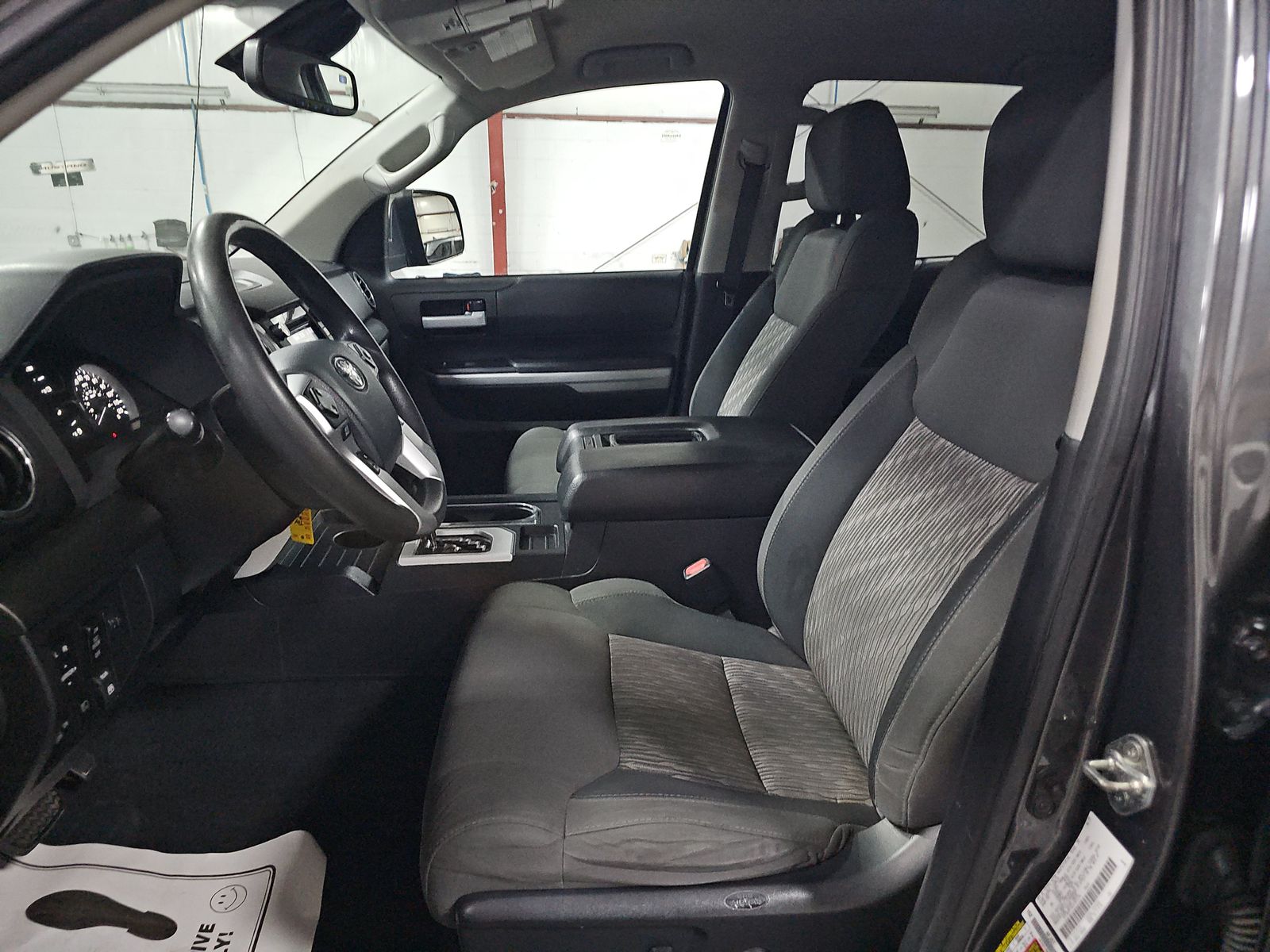 2018 Toyota Tundra SR5 AWD