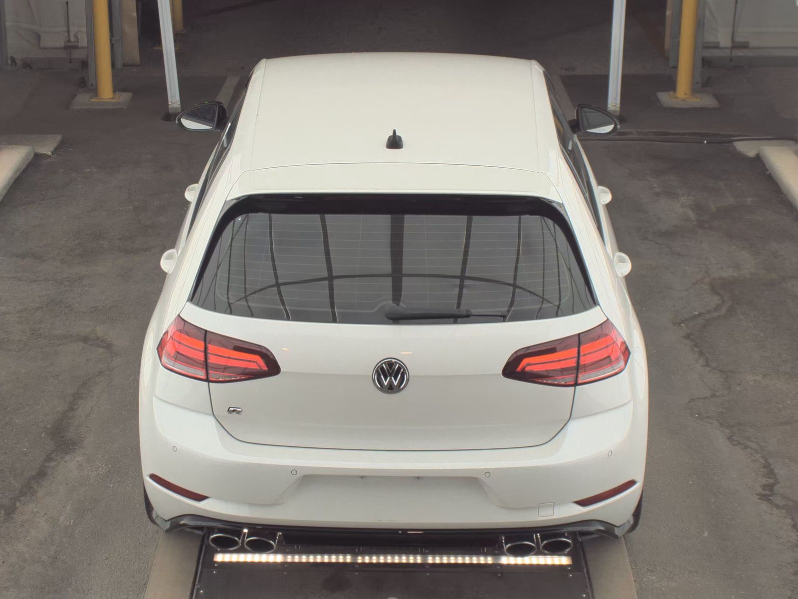 2019 Volkswagen Golf R 2.0T AWD