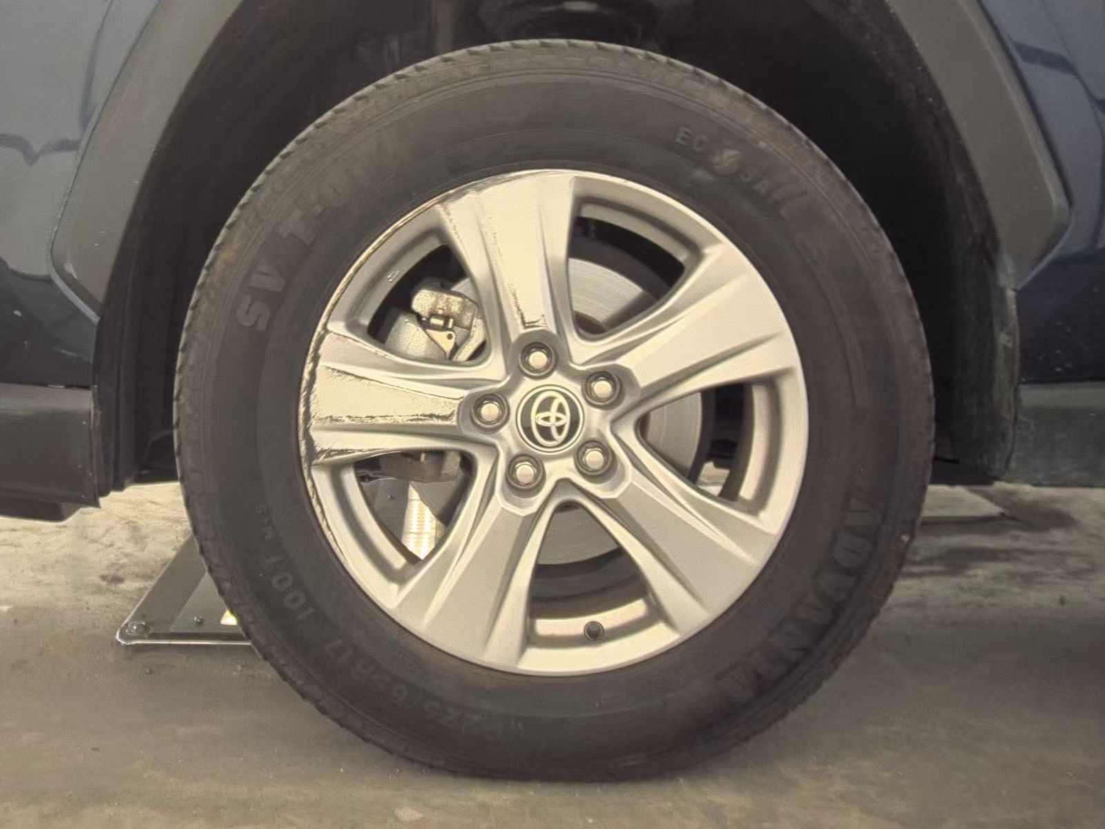 2024 Toyota RAV4 XLE FWD