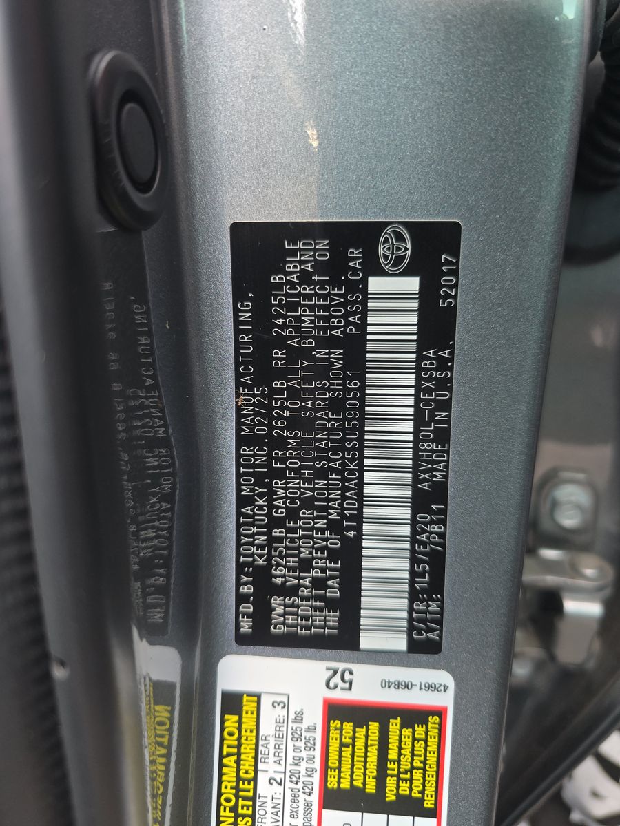 2025 Toyota Camry SE FWD