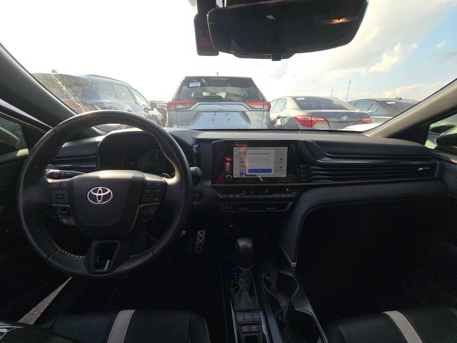 2025 Toyota Camry SE FWD