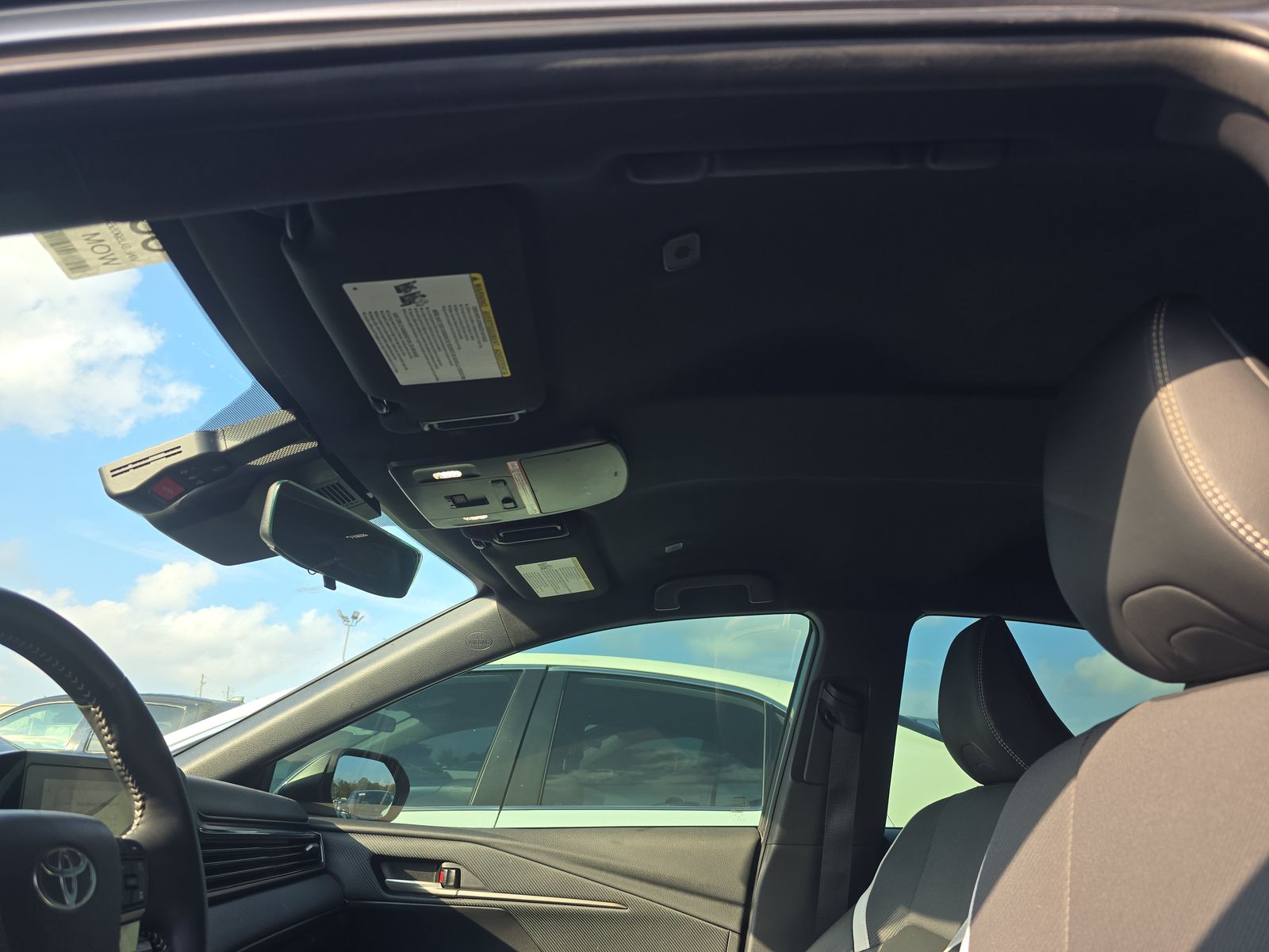 2025 Toyota Camry SE FWD