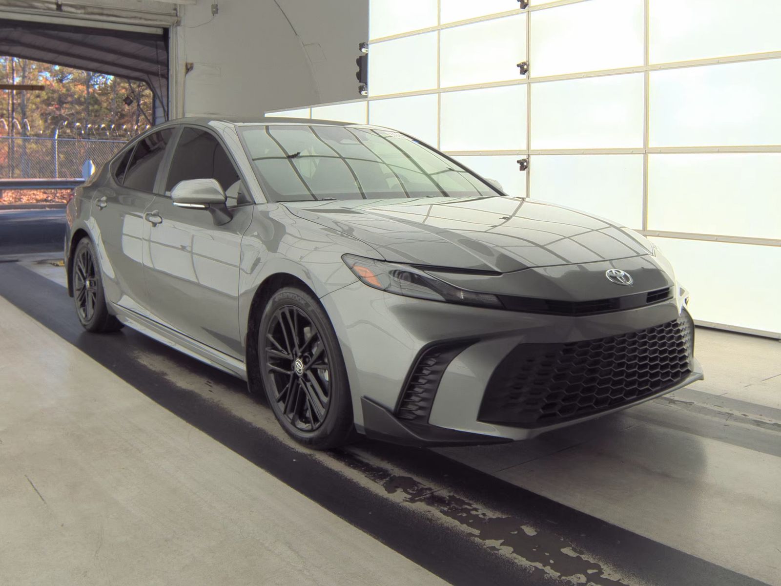 2025 Toyota Camry SE FWD