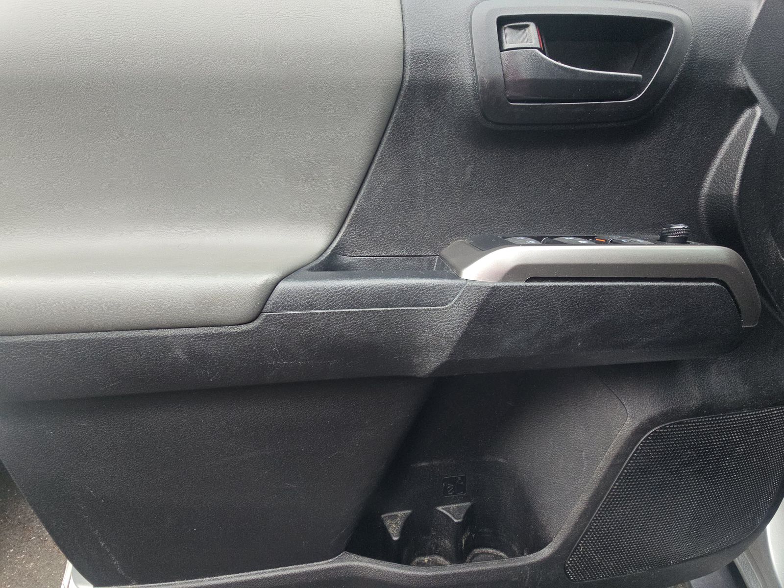 2023 Toyota Tacoma SR5 RWD