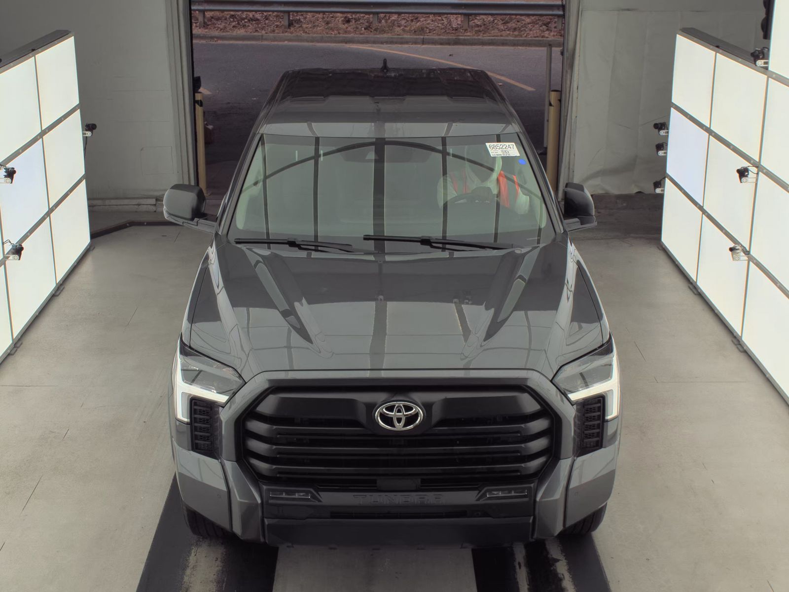 2023 Toyota Tundra SR5 AWD