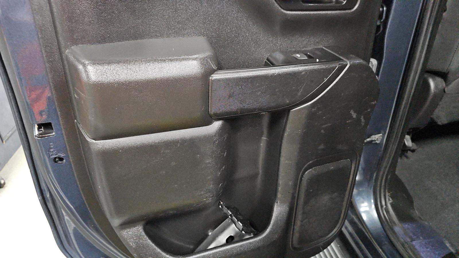 2022 Chevrolet Silverado 1500 Custom AWD