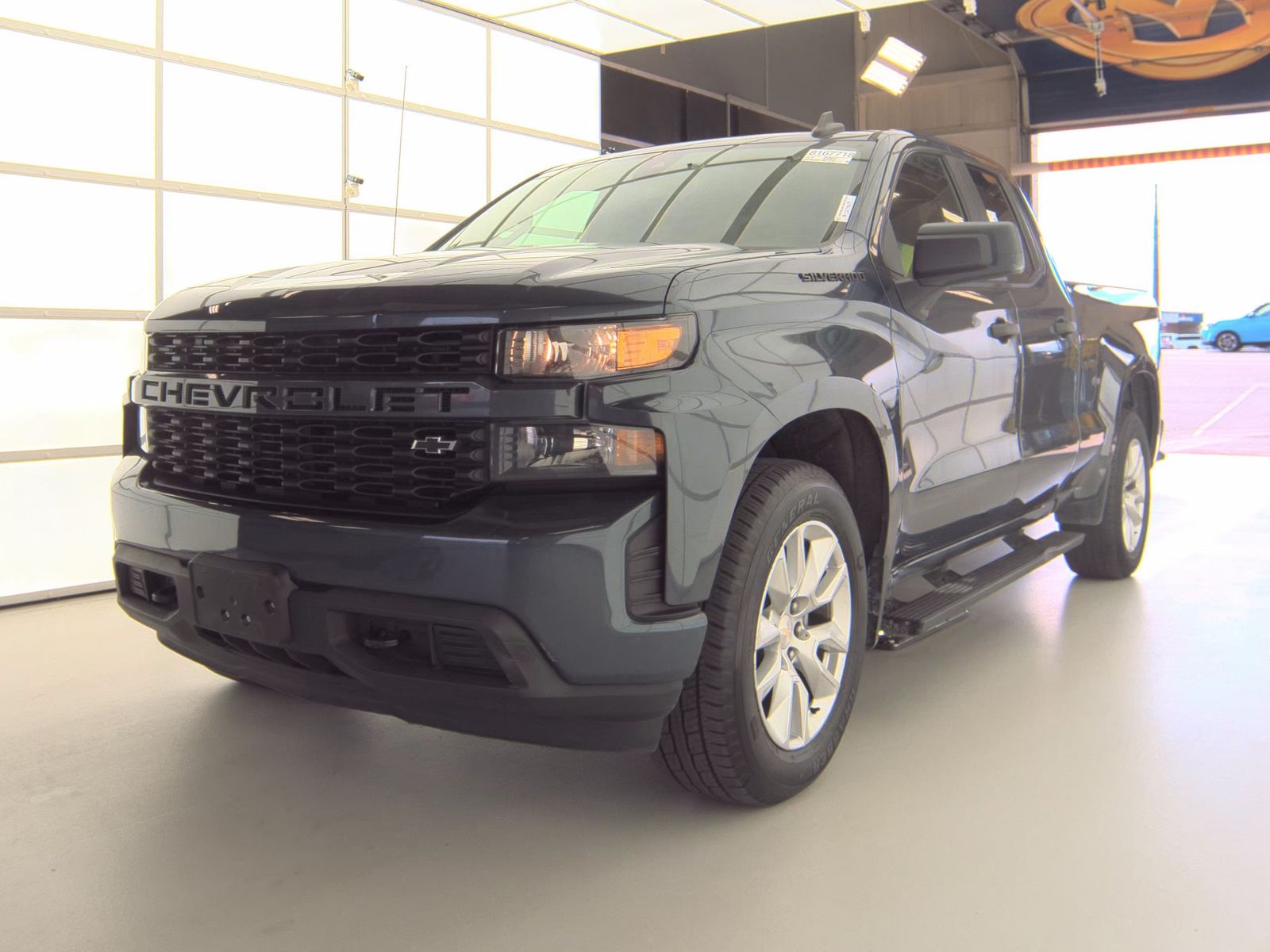 2022 Chevrolet Silverado 1500 Custom AWD