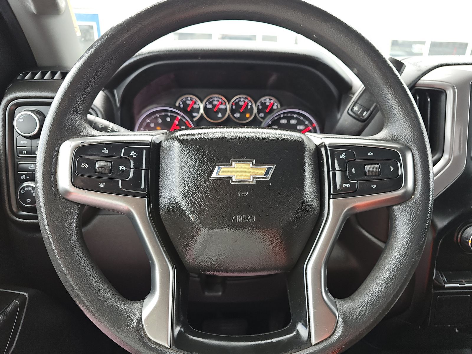 2022 Chevrolet Silverado 1500 Custom AWD