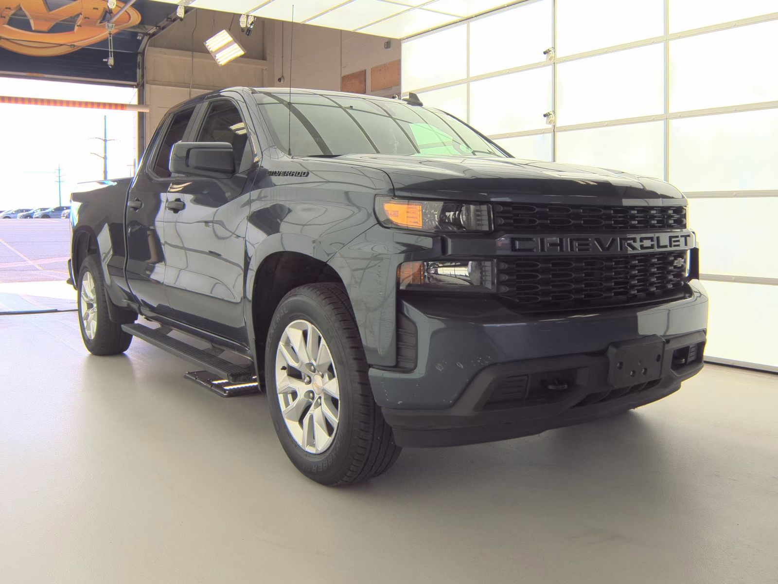 2022 Chevrolet Silverado 1500 Custom AWD