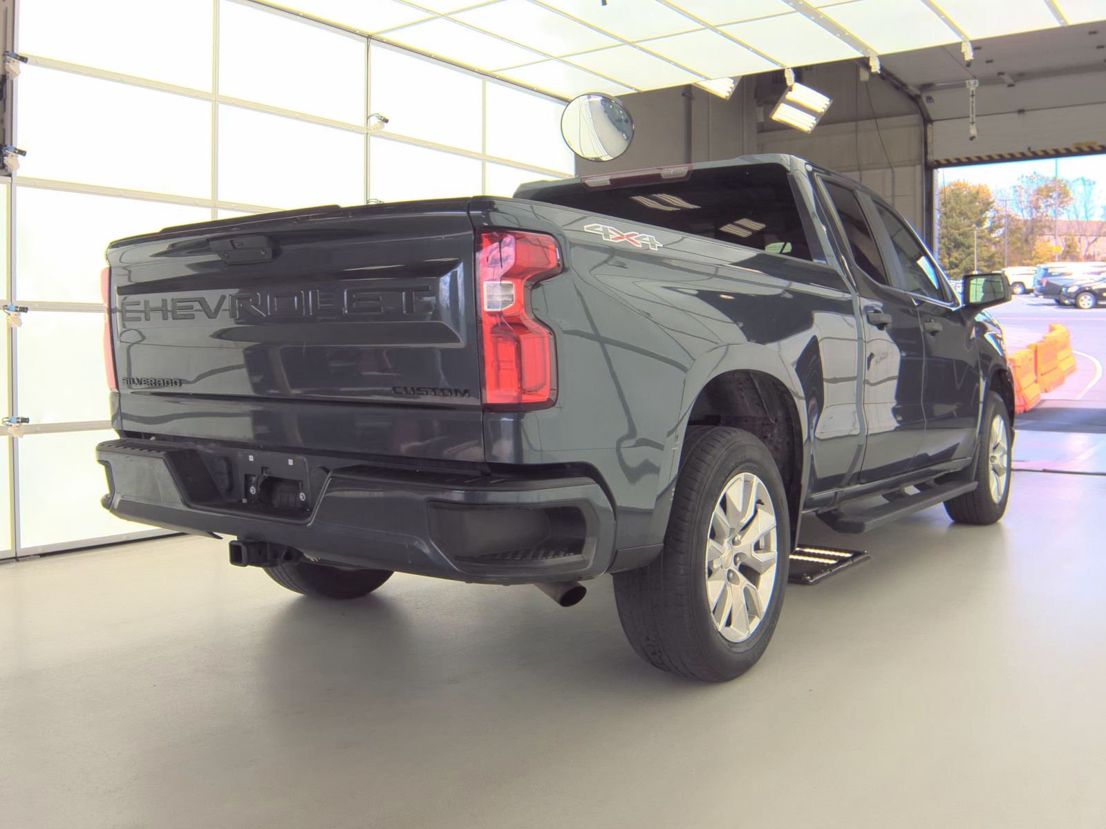 2022 Chevrolet Silverado 1500 Custom AWD