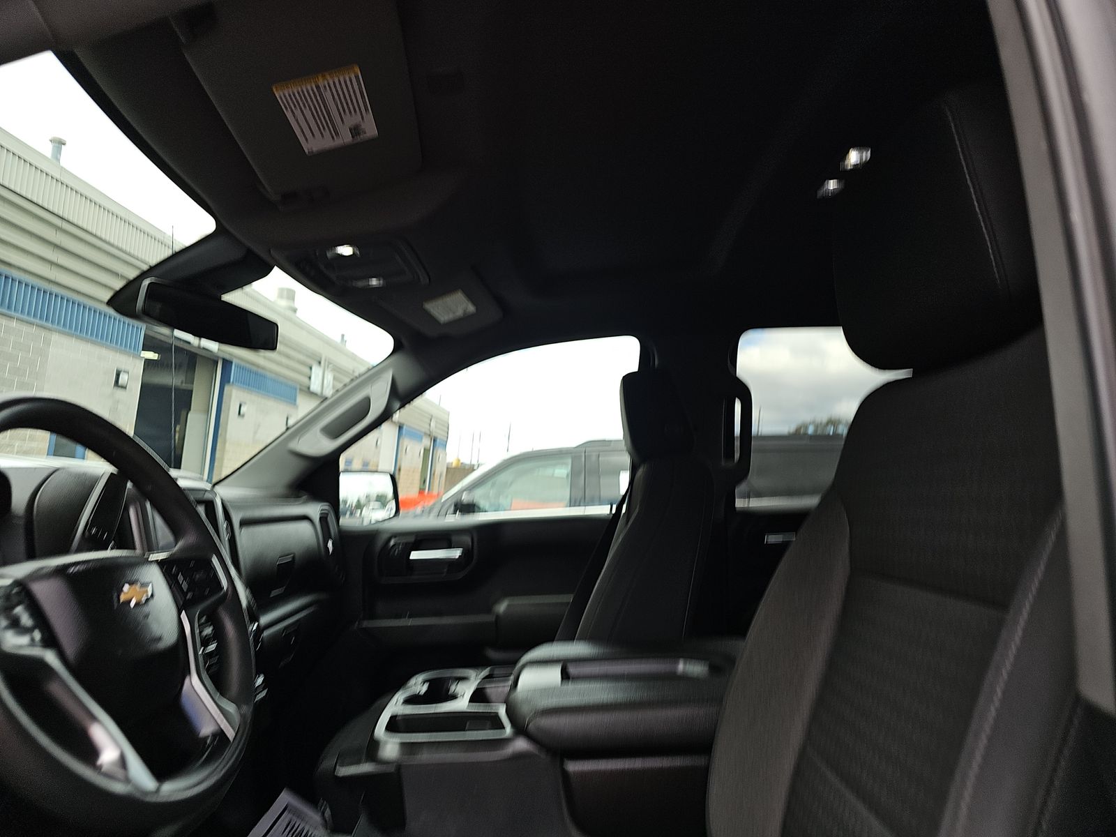 2022 Chevrolet Silverado 1500 Custom AWD