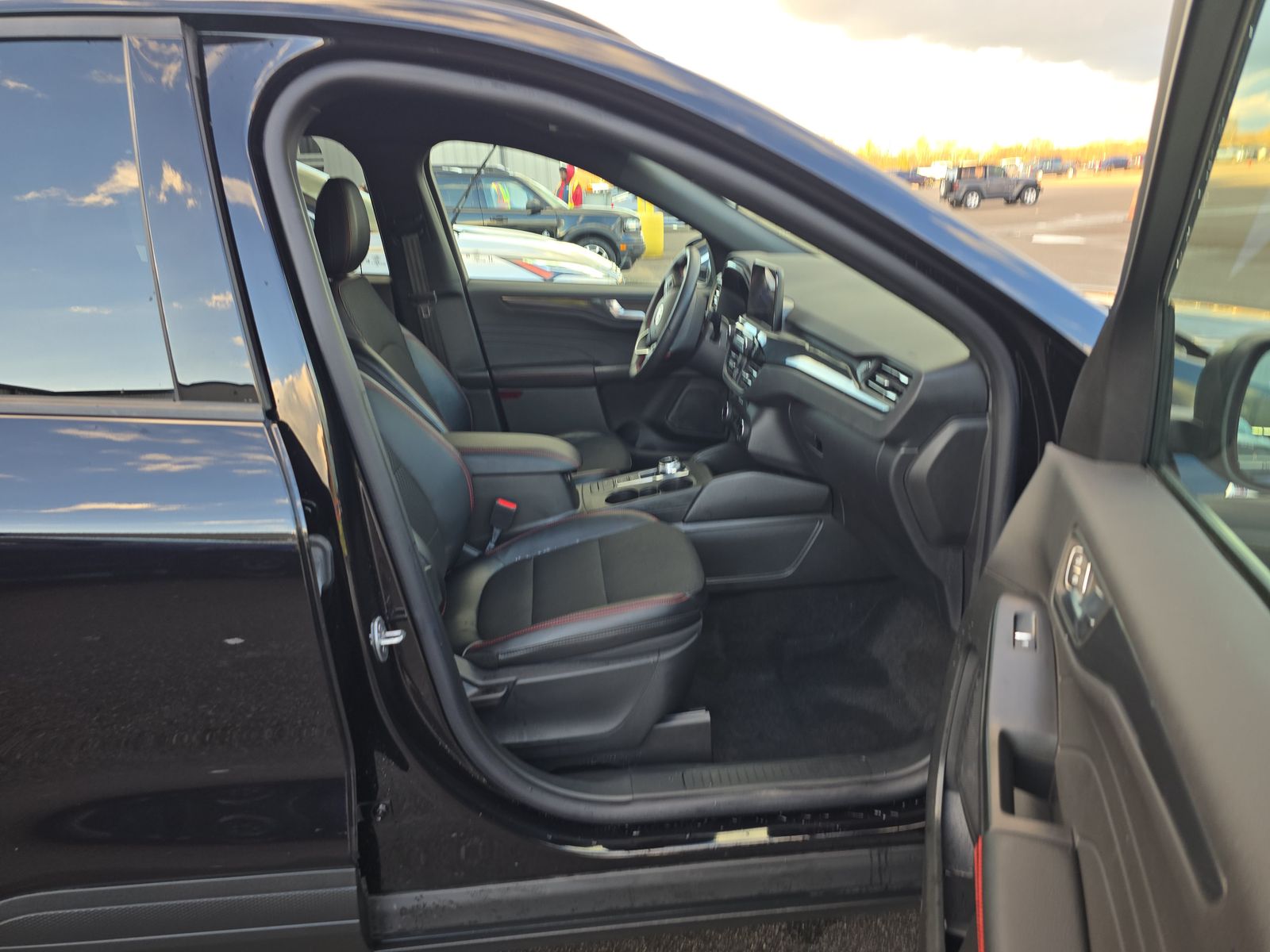 2025 Ford Escape Hybrid ST-Line FWD