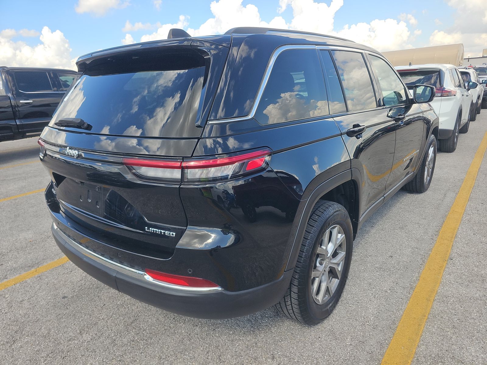 2023 Jeep Grand Cherokee Limited AWD