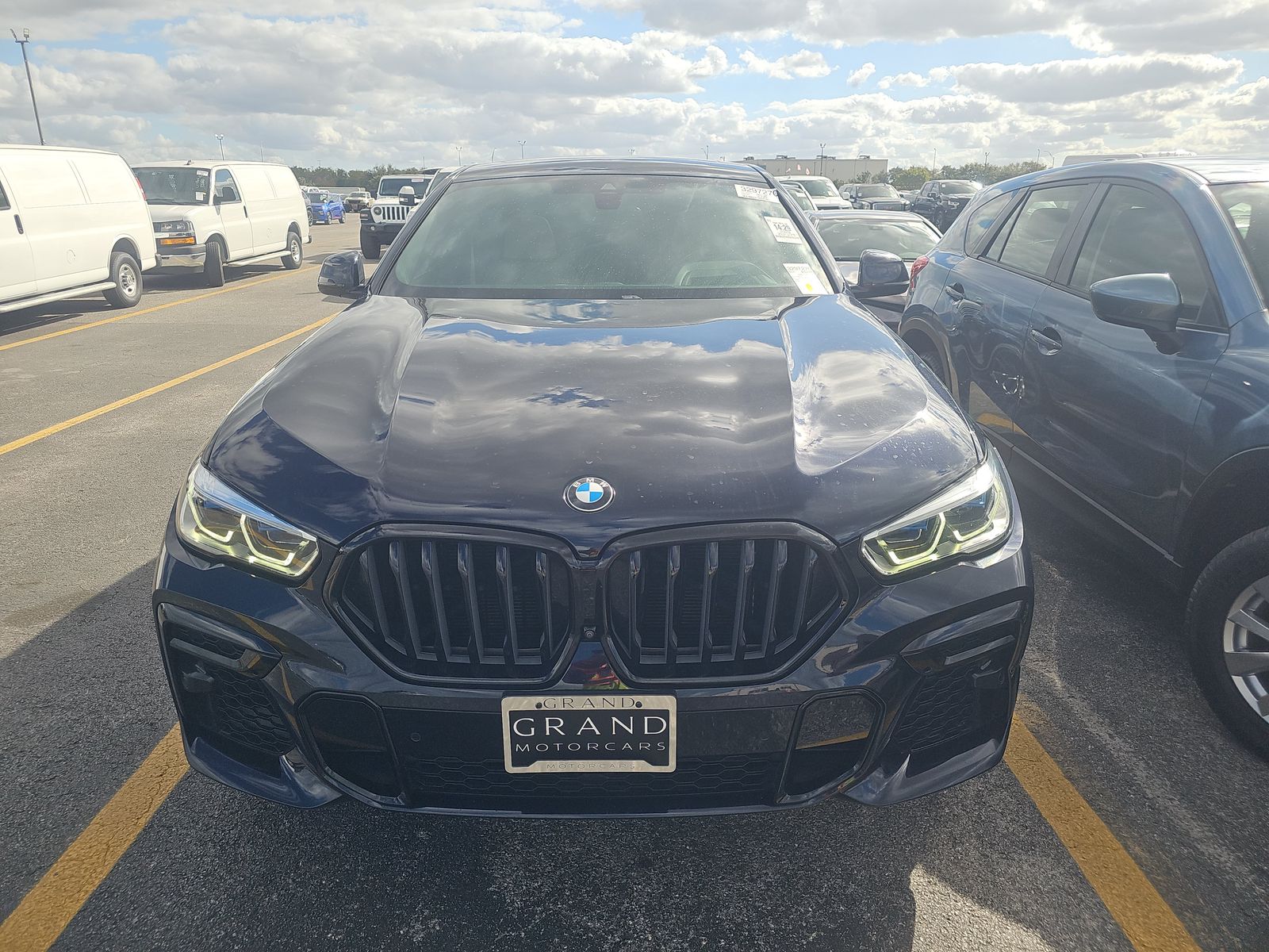 2023 BMW X6 M50i AWD