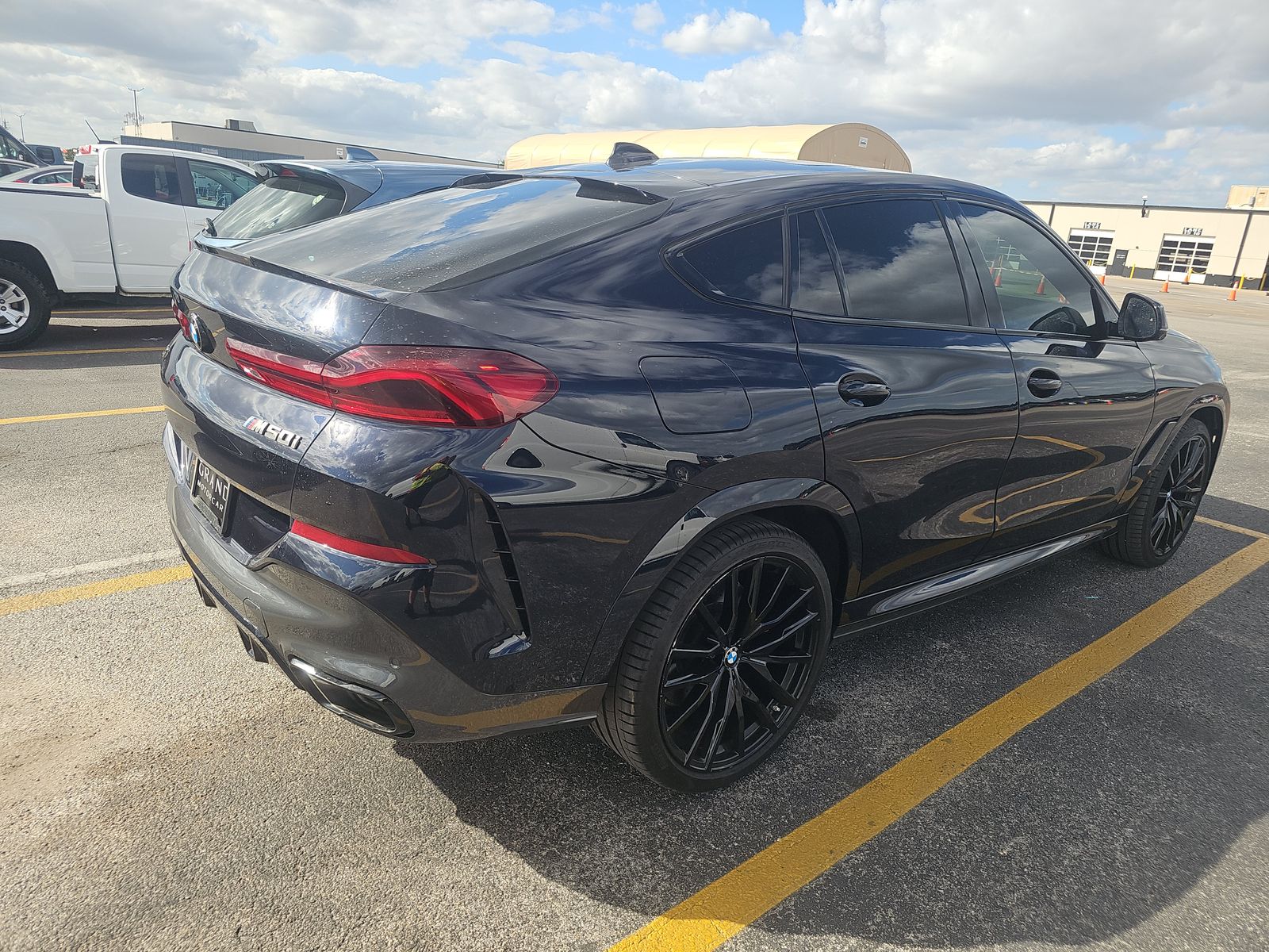 2023 BMW X6 M50i AWD