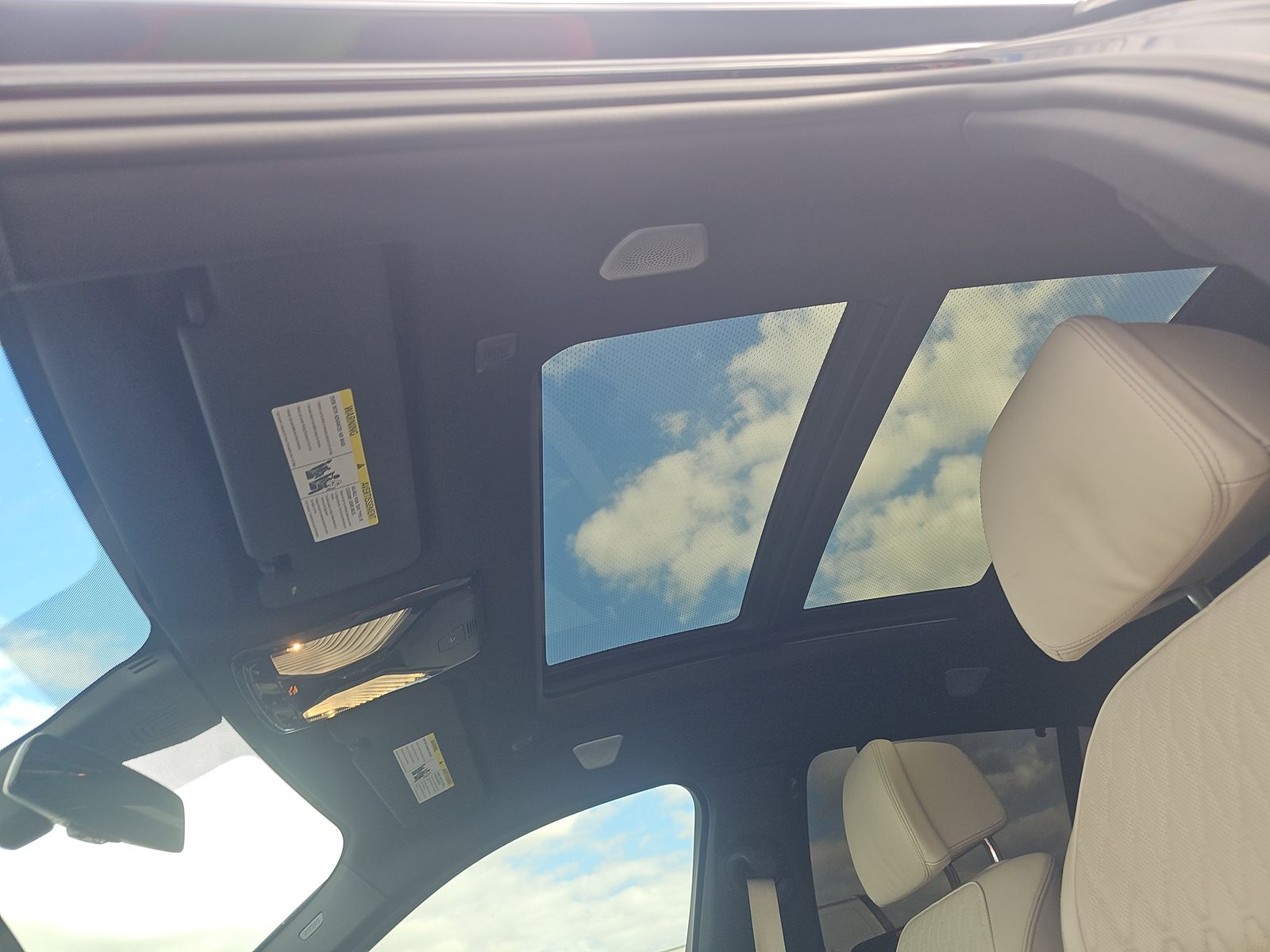 2023 BMW X6 M50i AWD