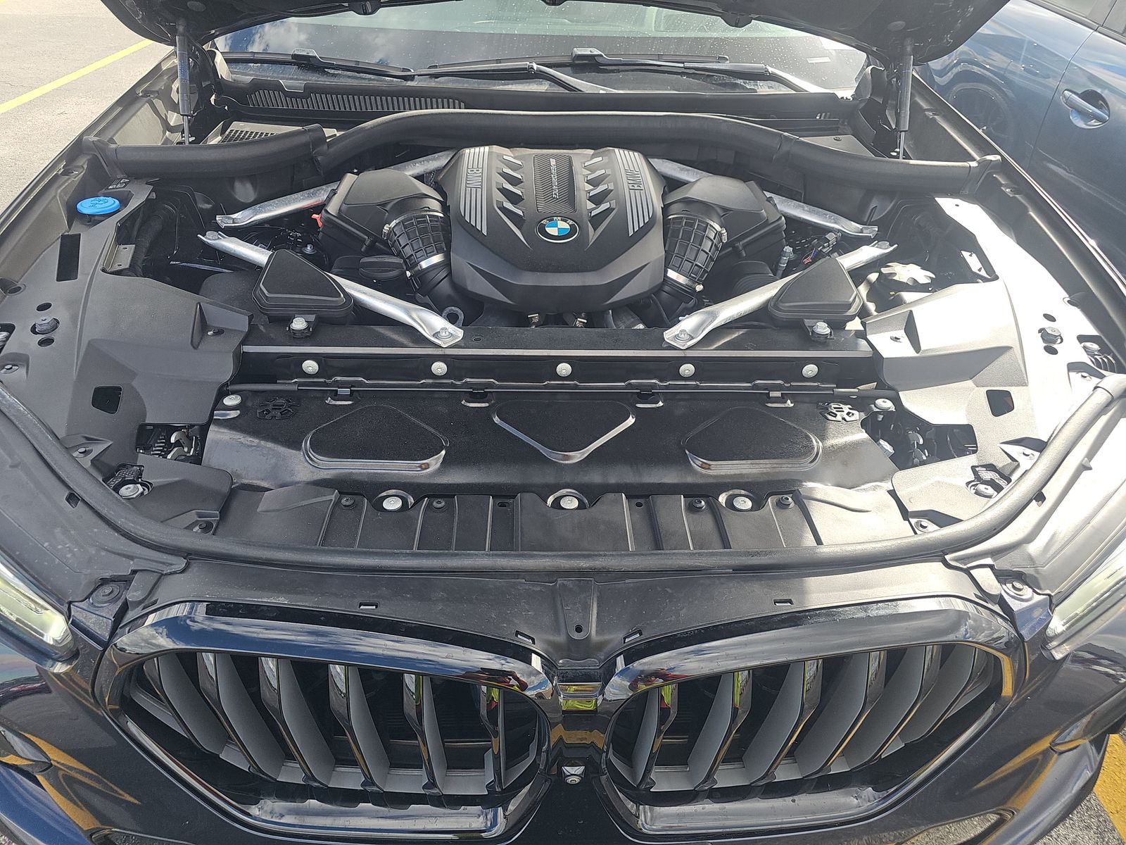 2023 BMW X6 M50i AWD