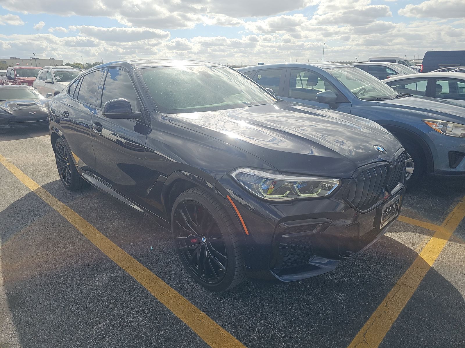 2023 BMW X6 M50i AWD