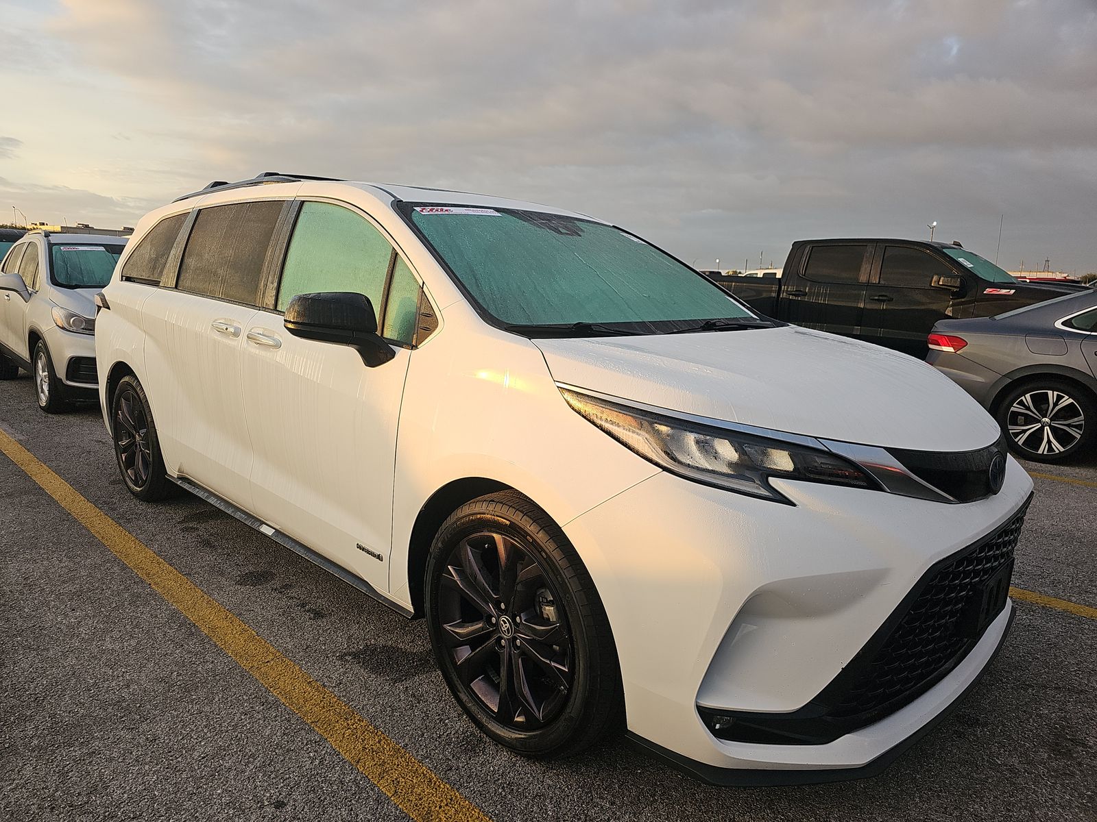 2021 Toyota Sienna XSE FWD
