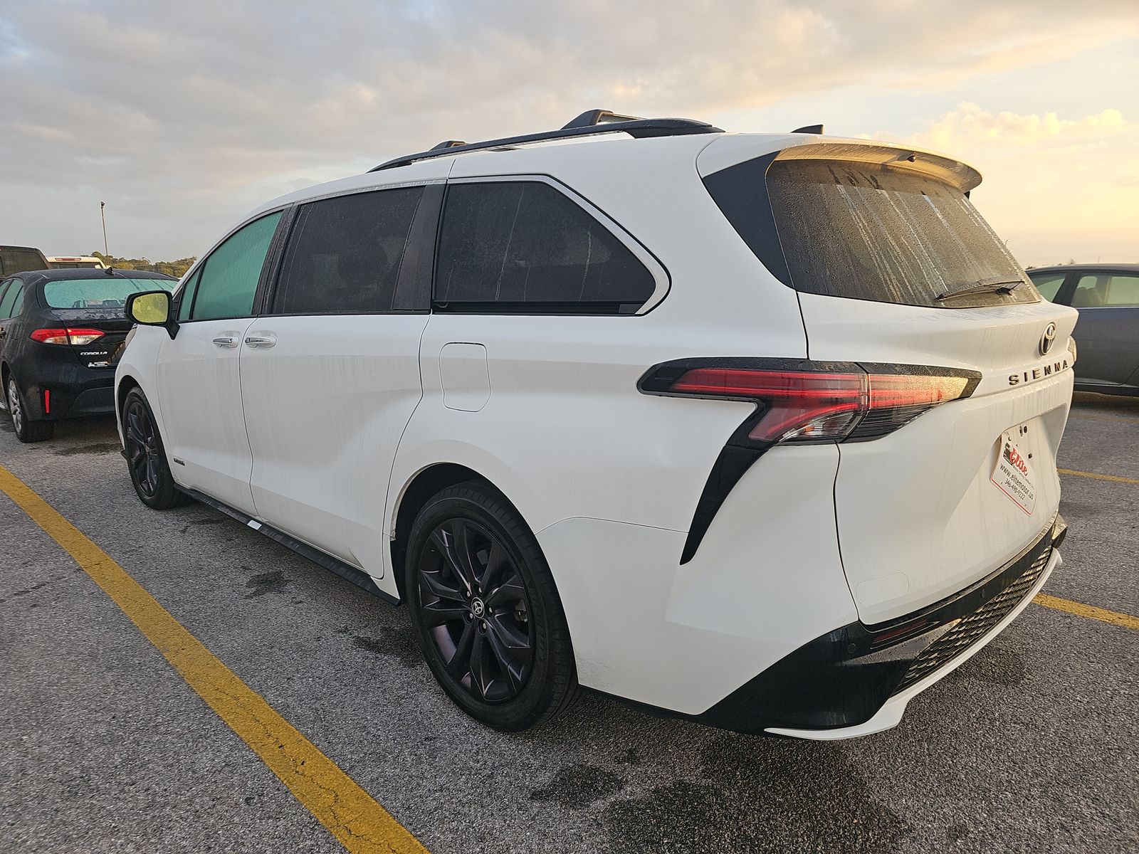 2021 Toyota Sienna XSE FWD