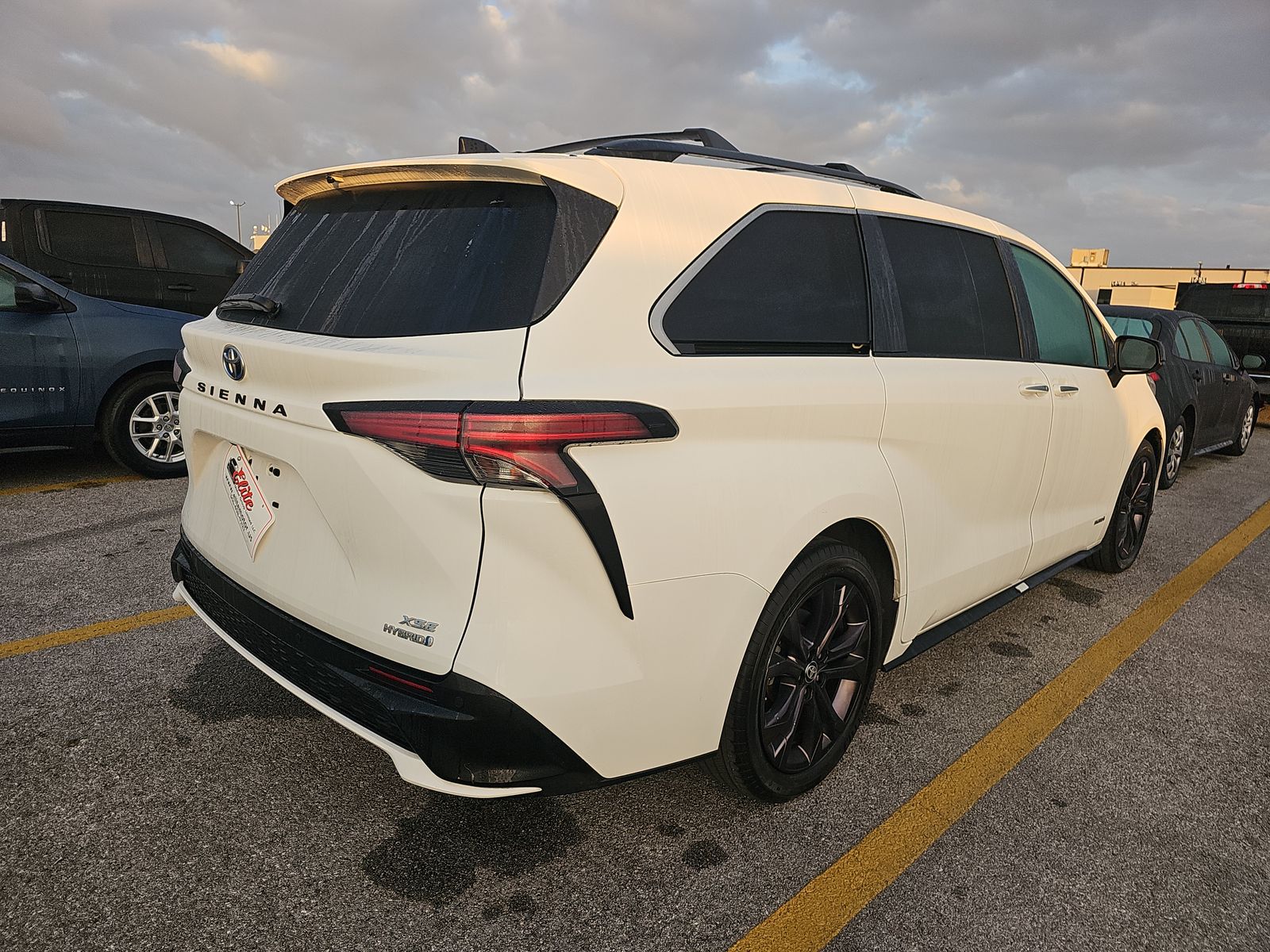 2021 Toyota Sienna XSE FWD
