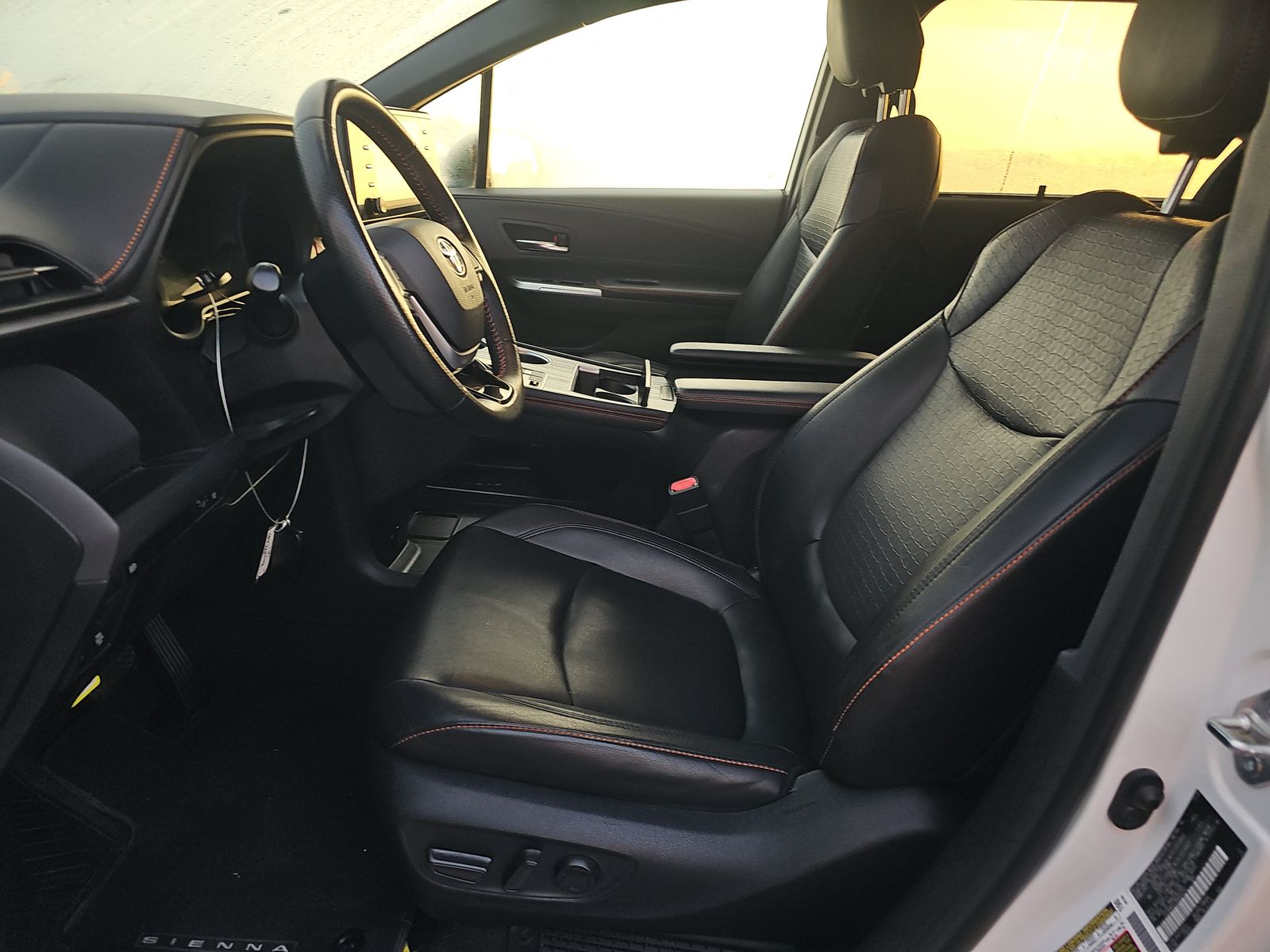 2021 Toyota Sienna XSE FWD