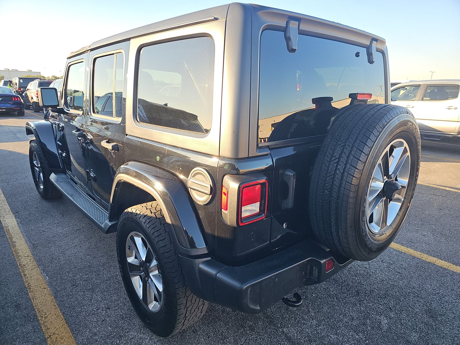 2020 Jeep Wrangler Unlimited Sahara AWD