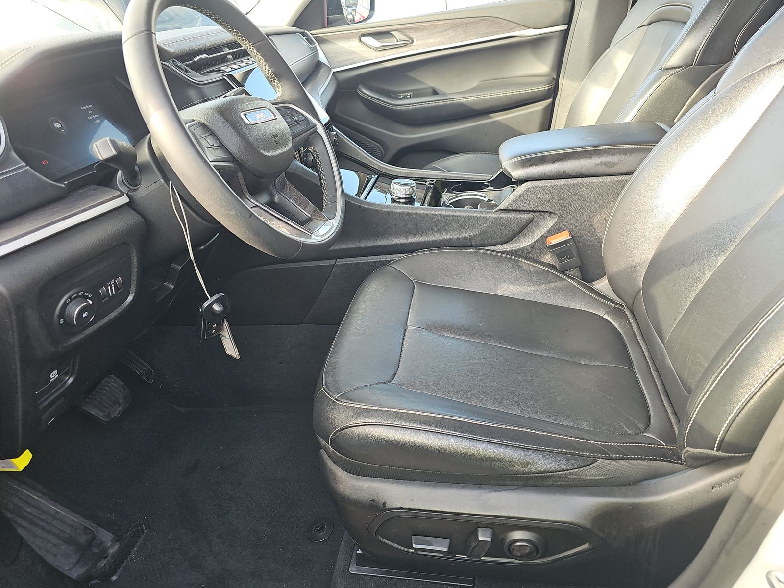 2023 Jeep Grand Cherokee Limited RWD