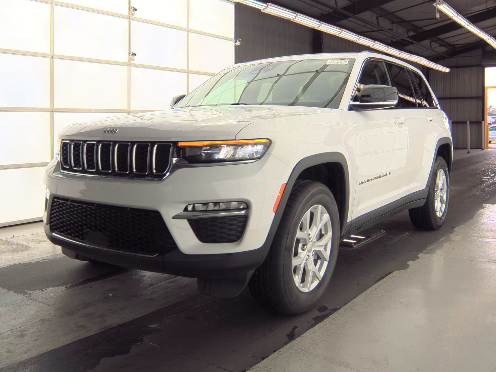 2023 Jeep Grand Cherokee Limited RWD