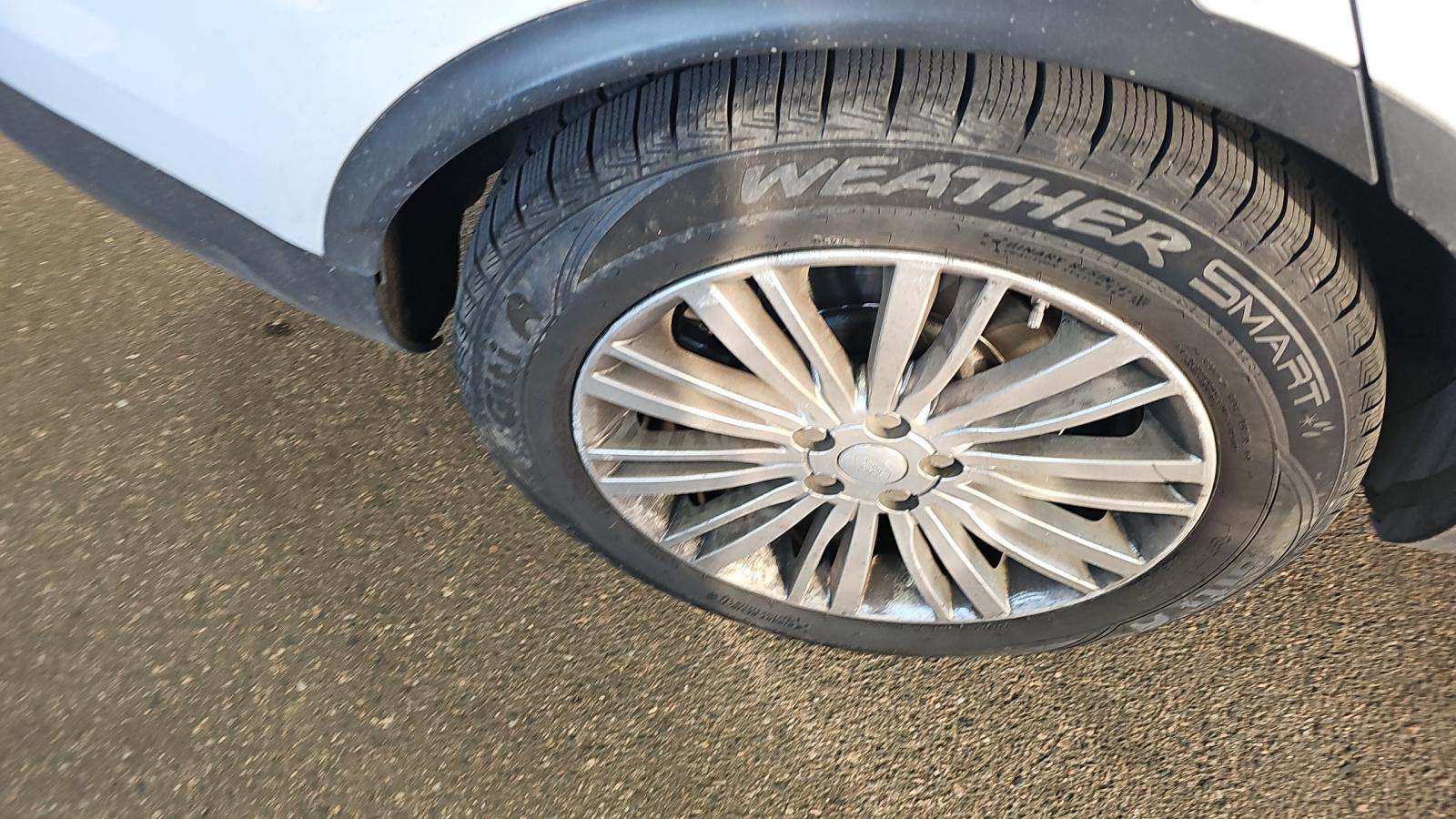 2017 Land Rover Discovery HSE Luxury AWD