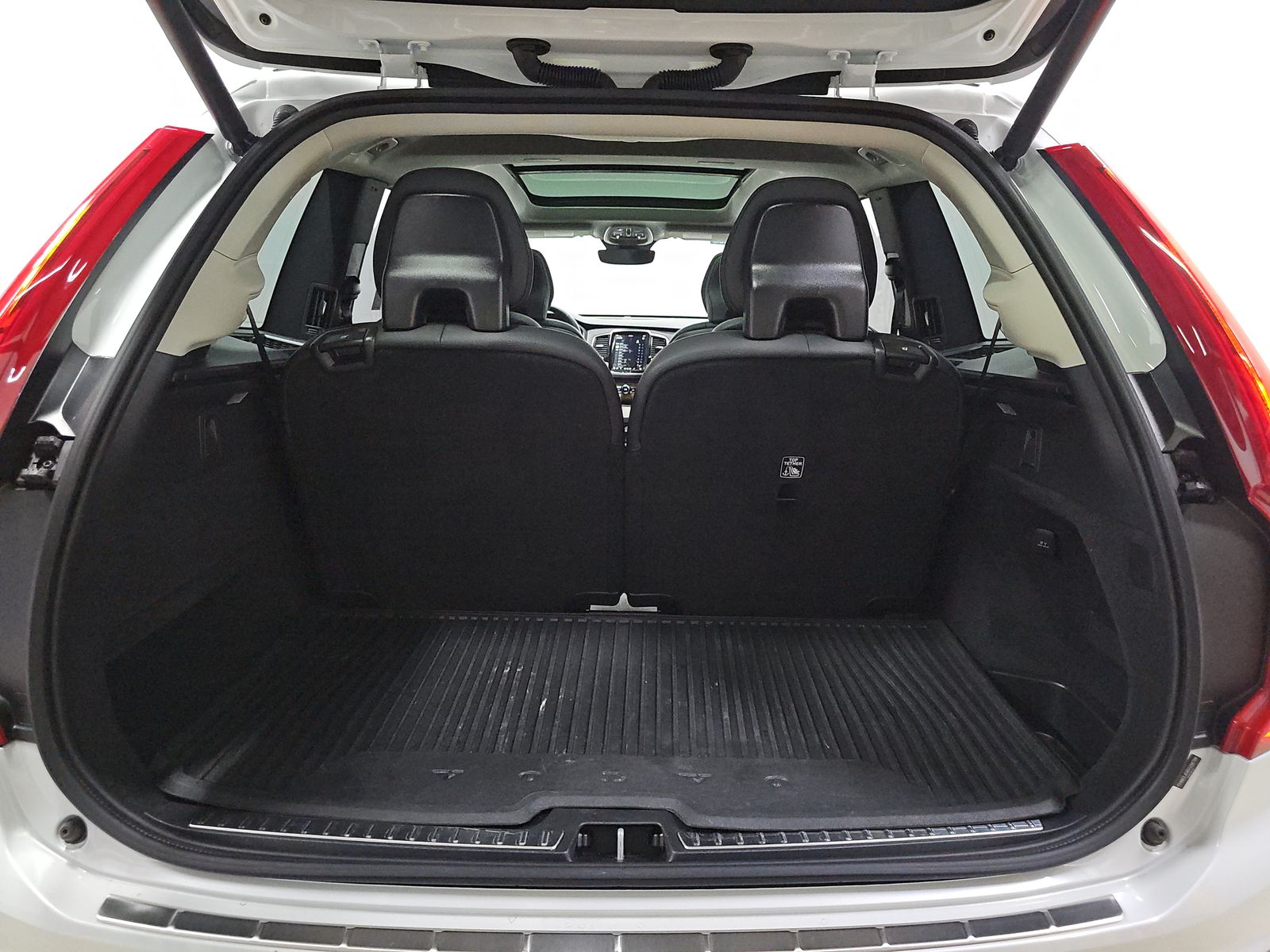 2025 Volvo XC90 B6 Plus AWD