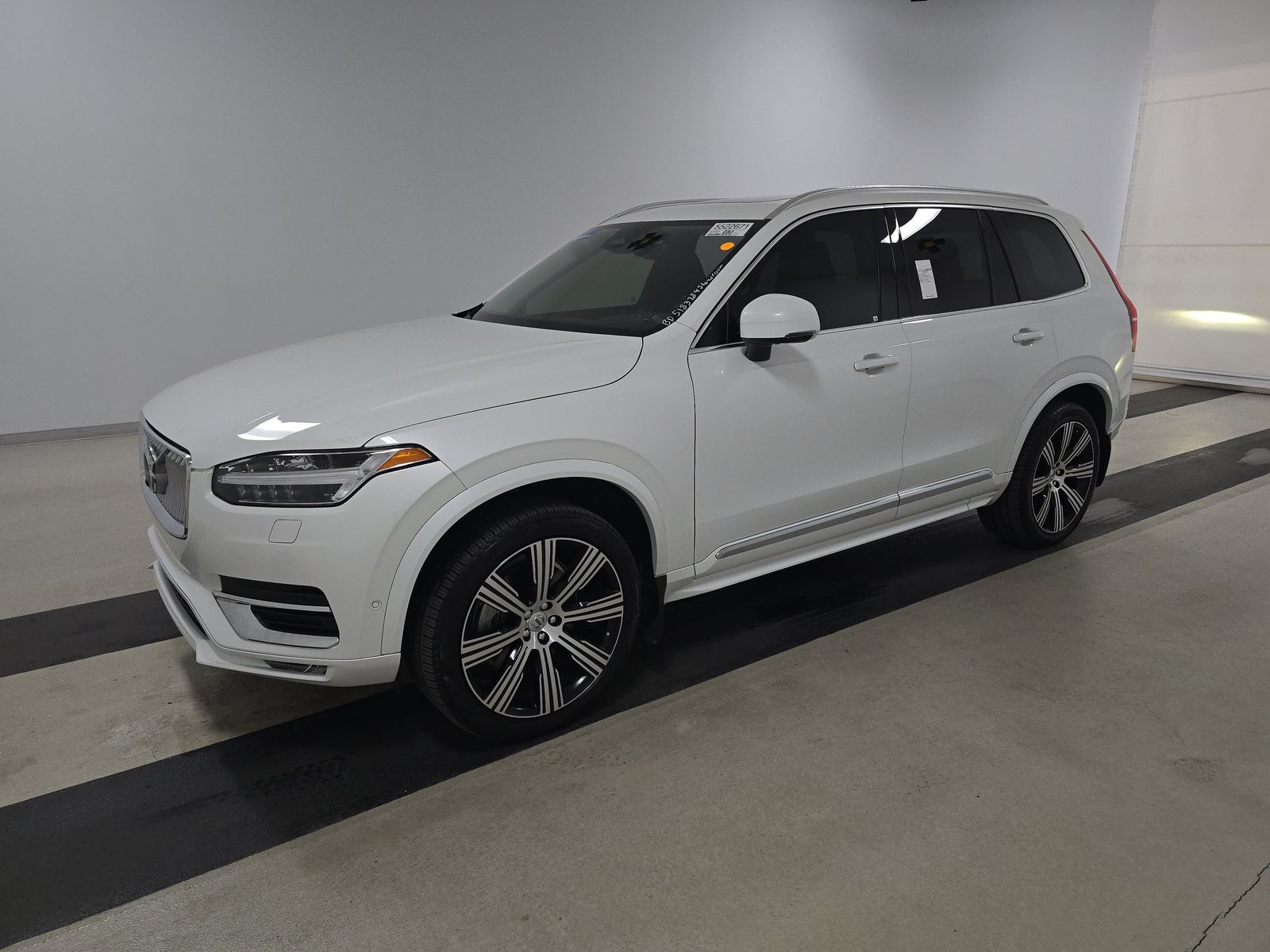 2025 Volvo XC90 B6 Plus AWD