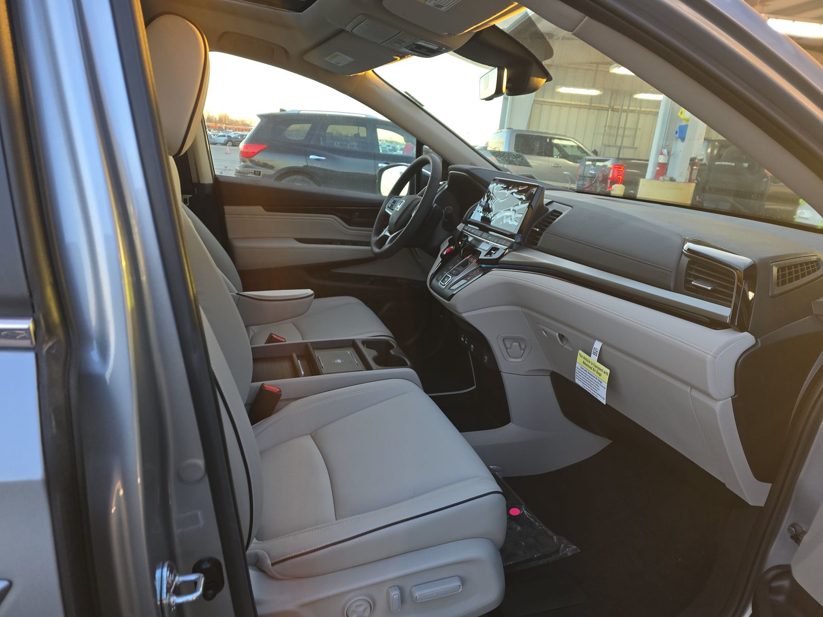 2025 Honda Odyssey Touring FWD