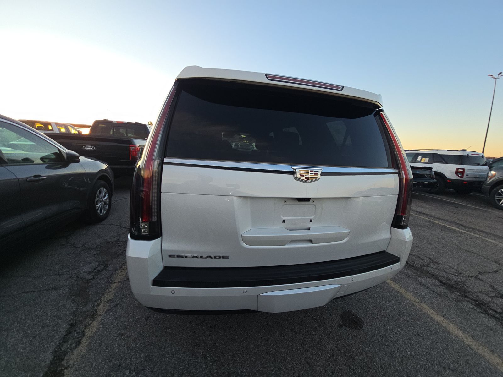2019 Cadillac Escalade Platinum AWD