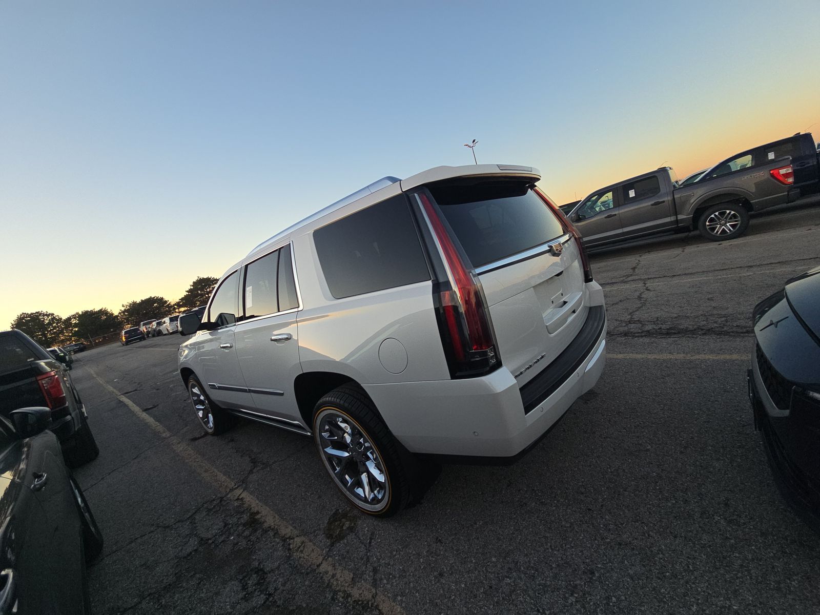 2019 Cadillac Escalade Platinum AWD