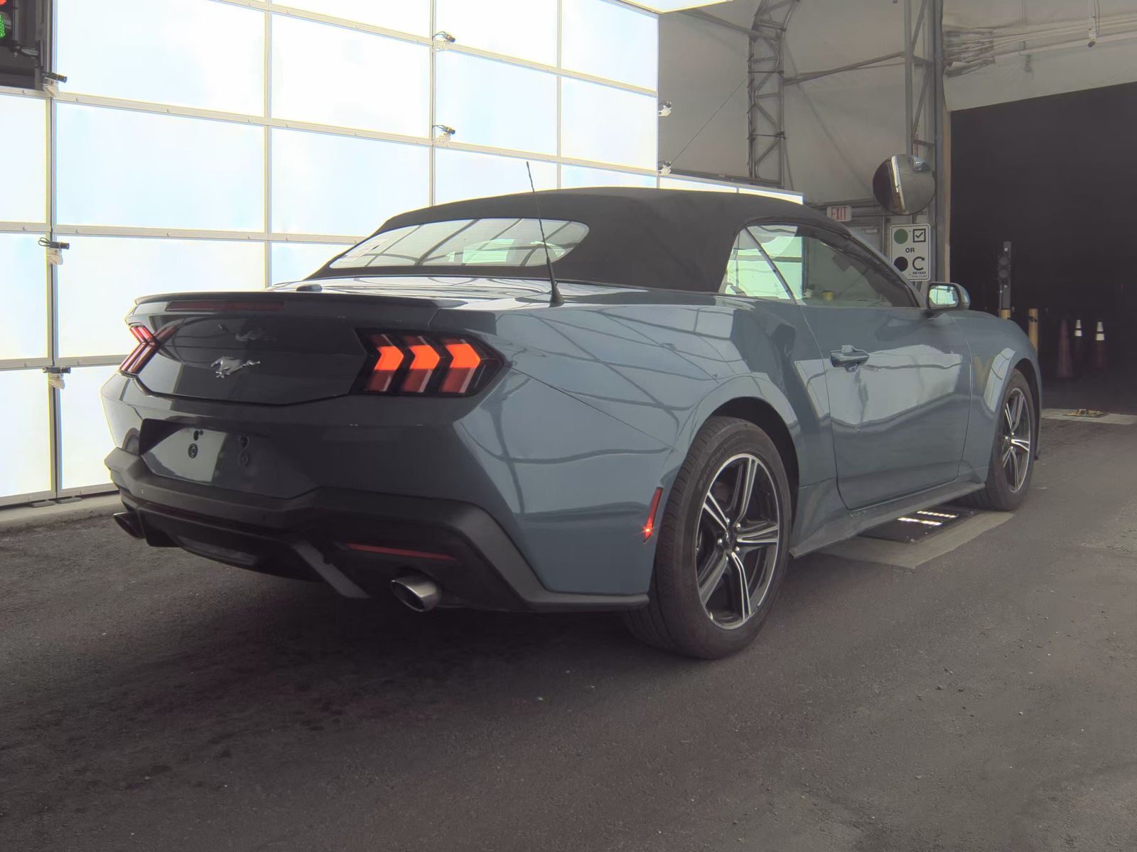 2025 Ford Mustang EcoBoost Premium RWD