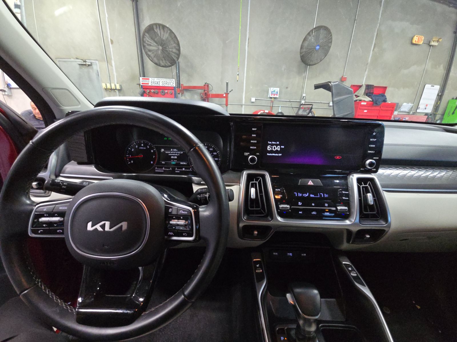 2022 Kia Sorento S FWD