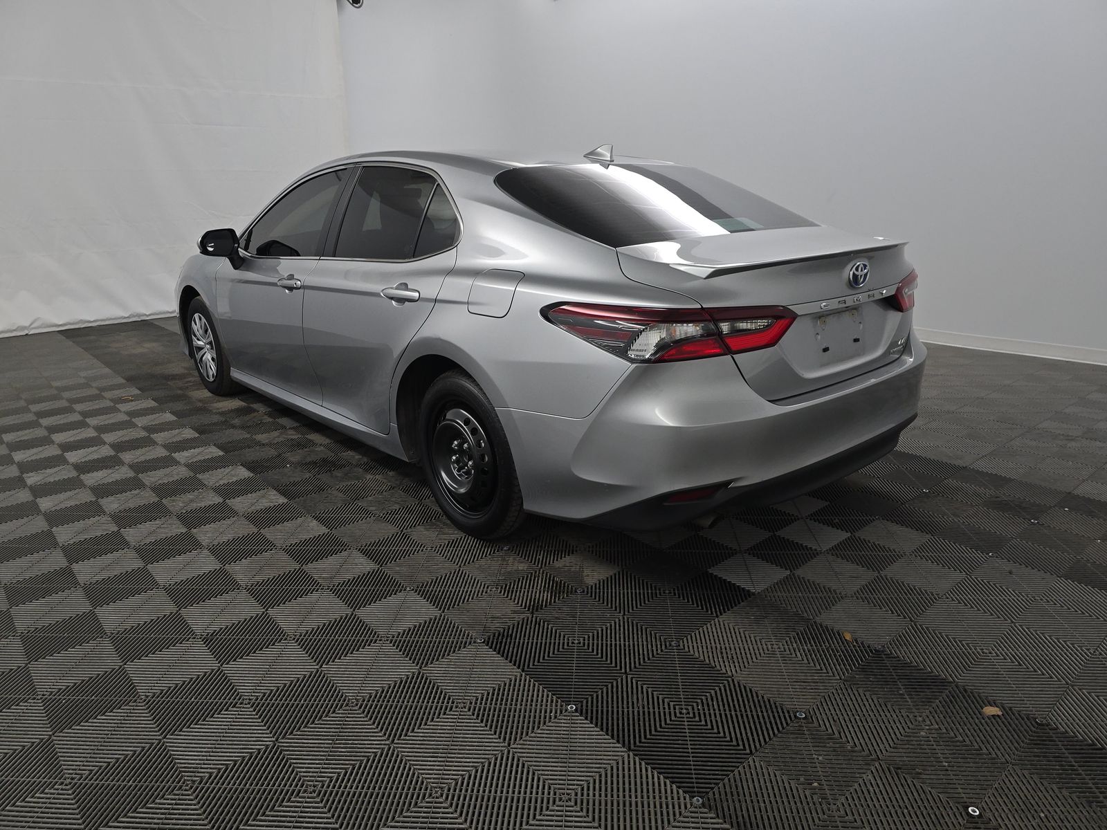 2023 Toyota Camry Hybrid LE FWD