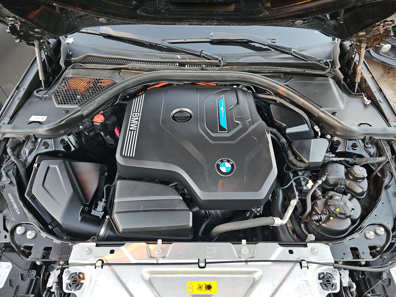 2023 BMW 3 Series 330e RWD