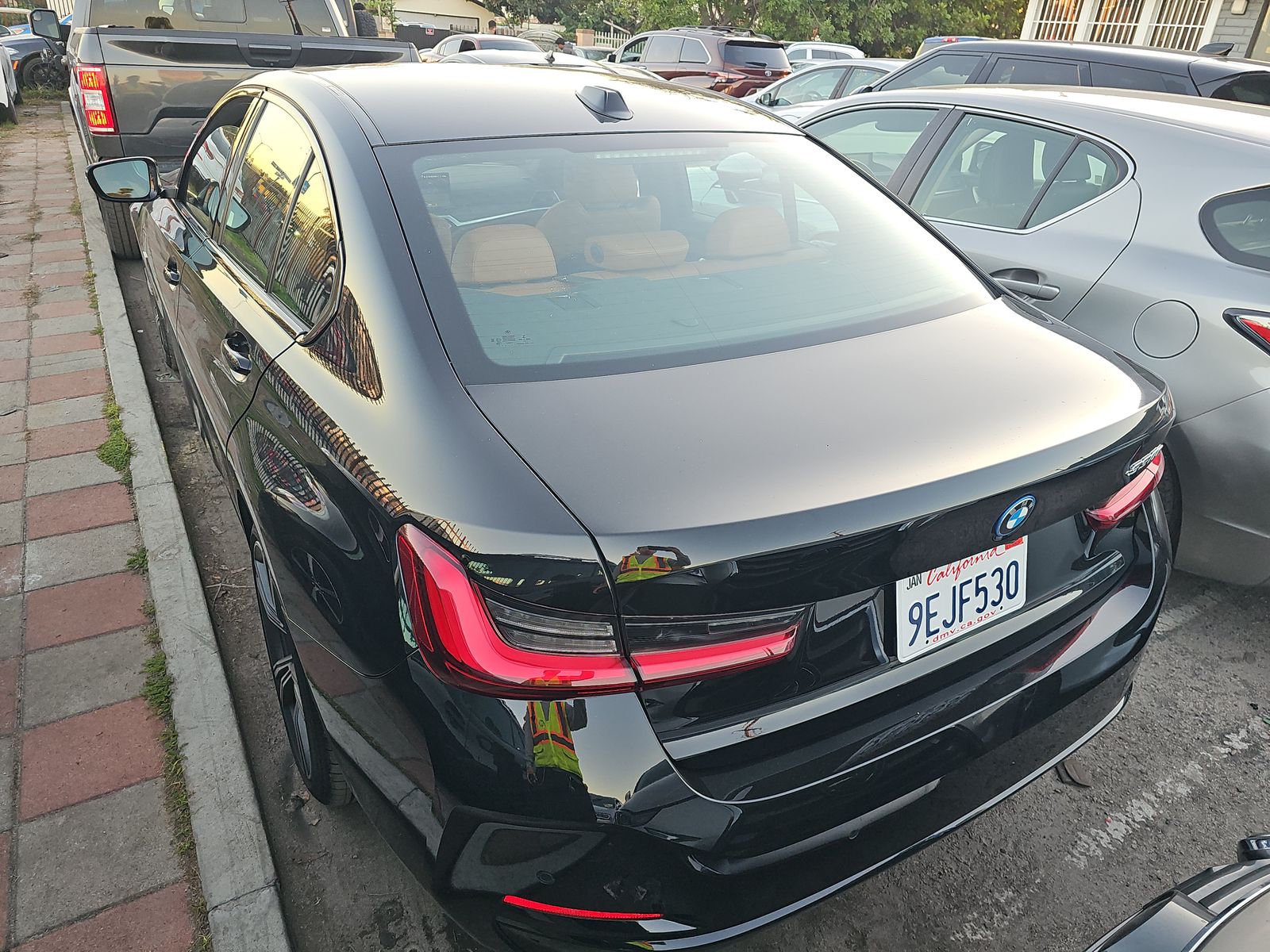 2023 BMW 3 Series 330e RWD